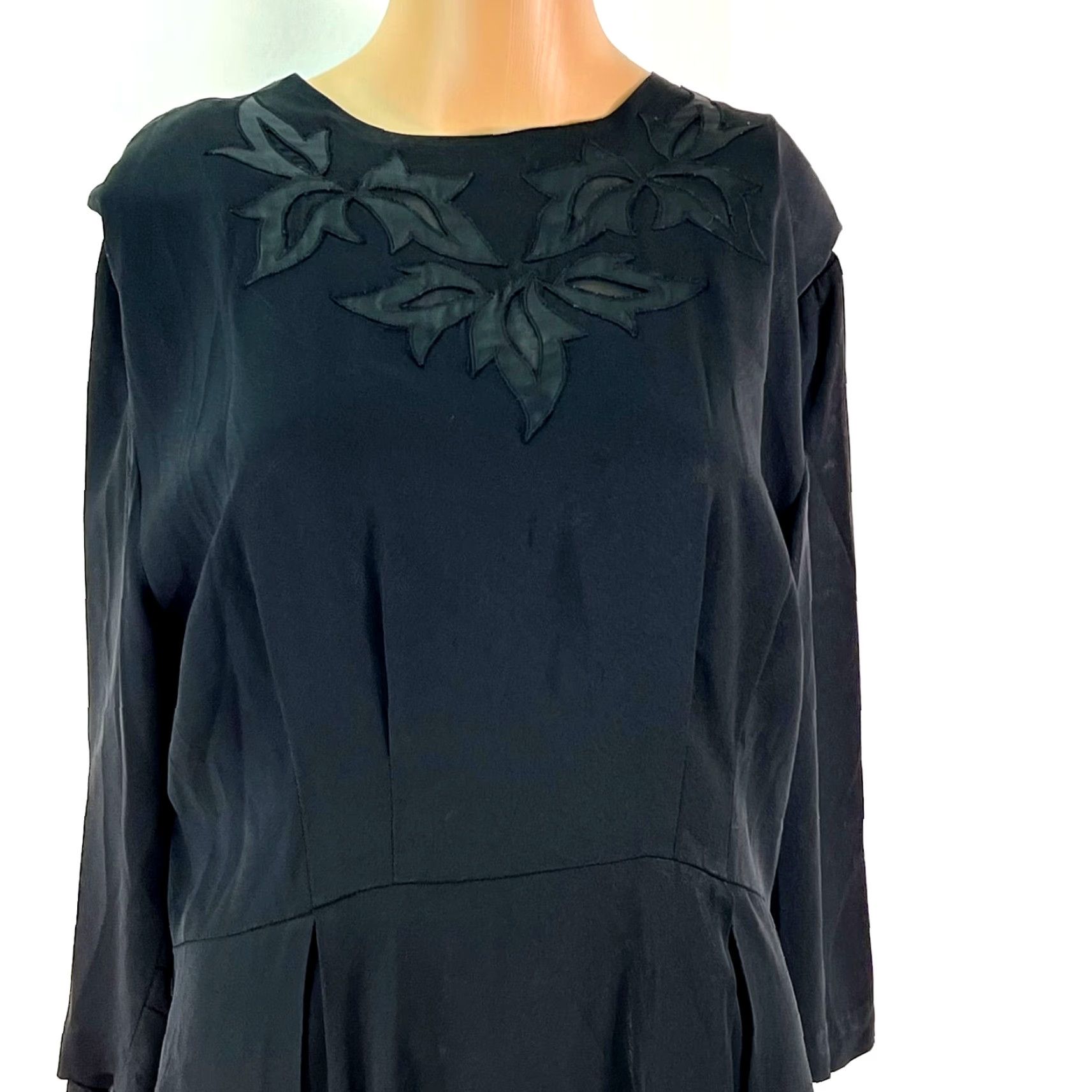 Vintage VINTAGE Floral A-Line Midi Dress Black Long Sleeve Crew Neck Back Zipper Size Large Women Size L / US 10 / IT 46 - 2 Thumbnail