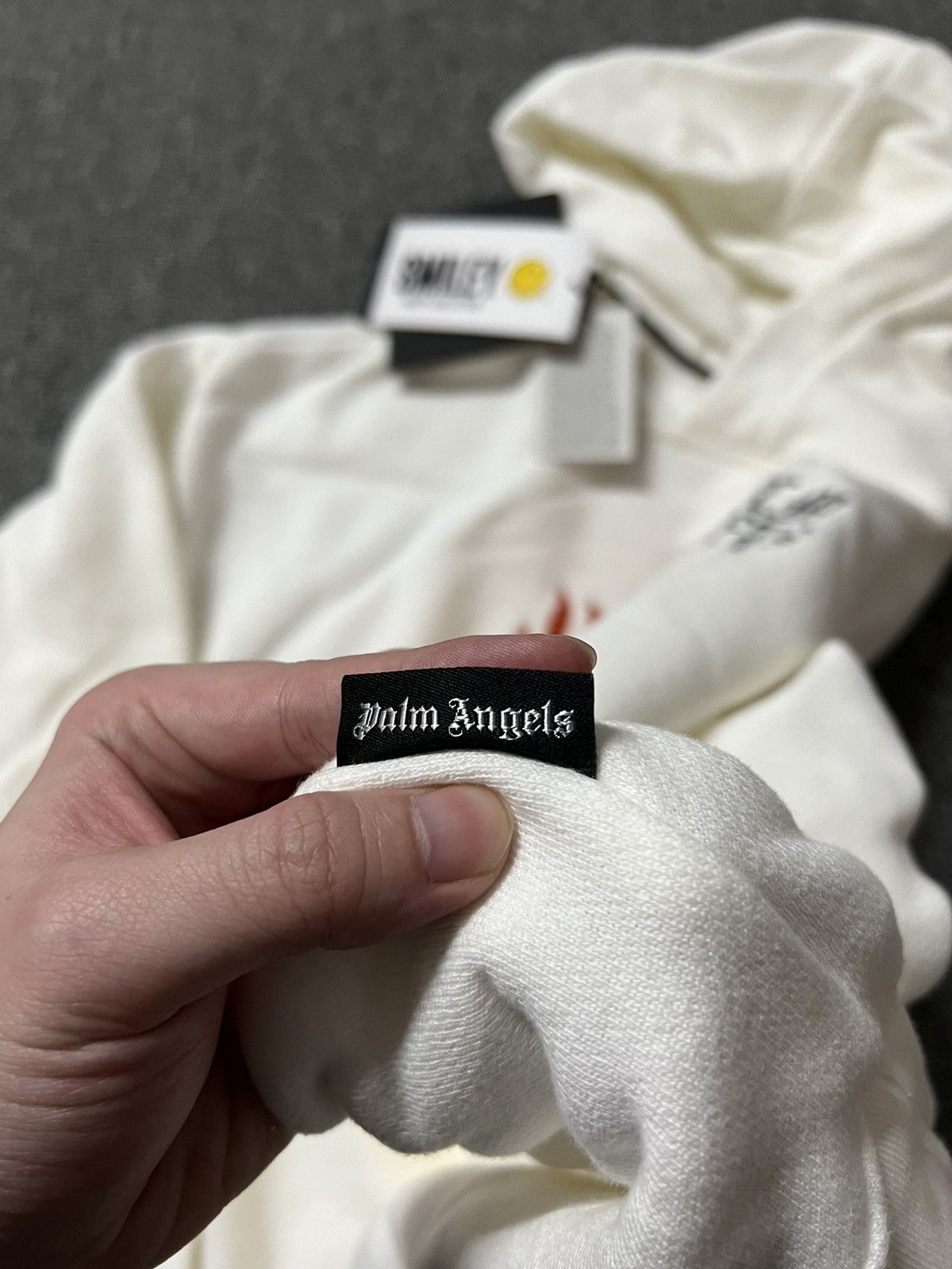 Palm Angels 「retail💲935」Brand new palm angels x smiley burning hoodie Size US XL / EU 56 / 4 - 4 Thumbnail
