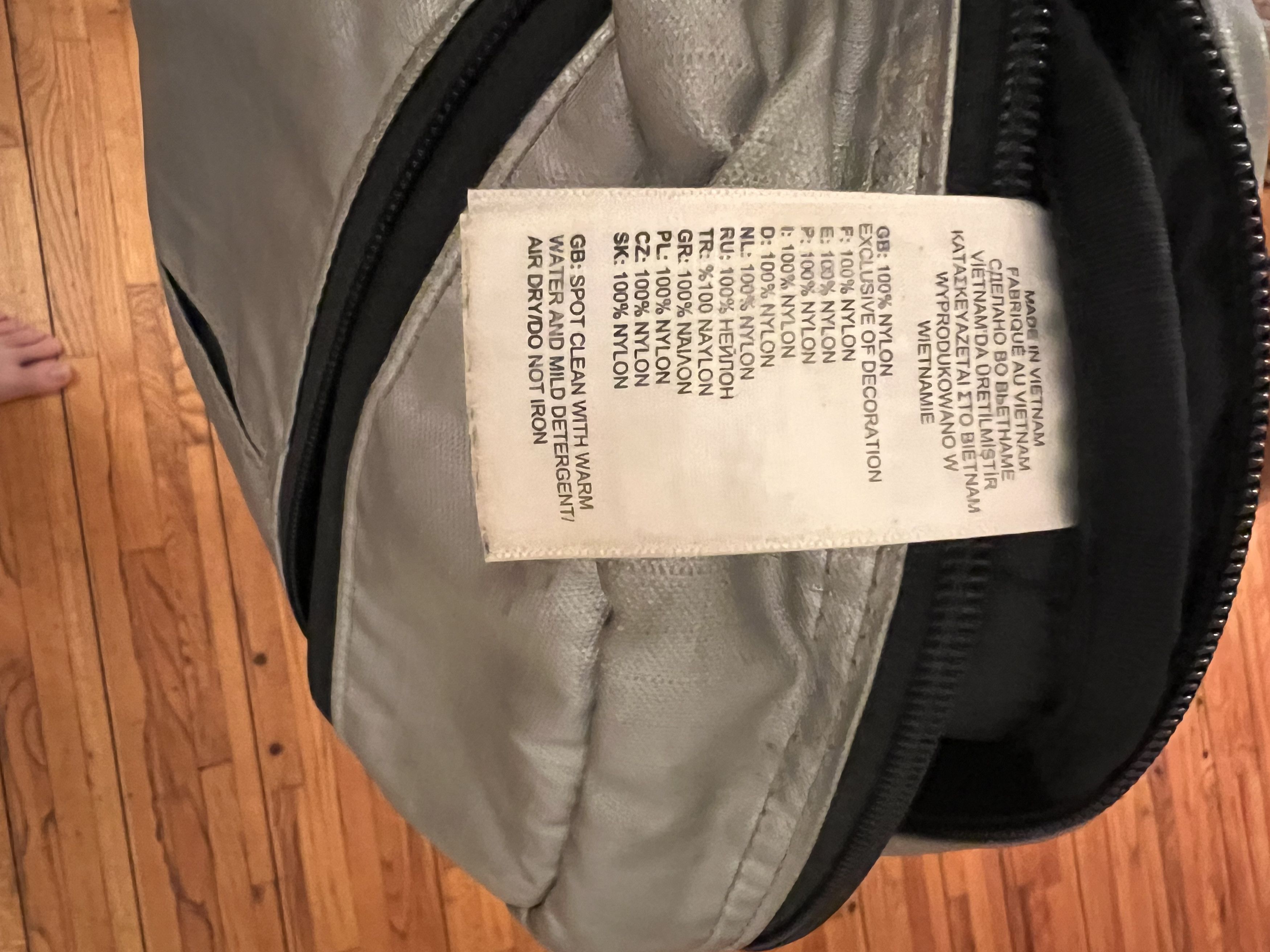 Supreme Supreme The North Face Metallic Roo II Lumbar Pack Size ONE SIZE - 4 Thumbnail