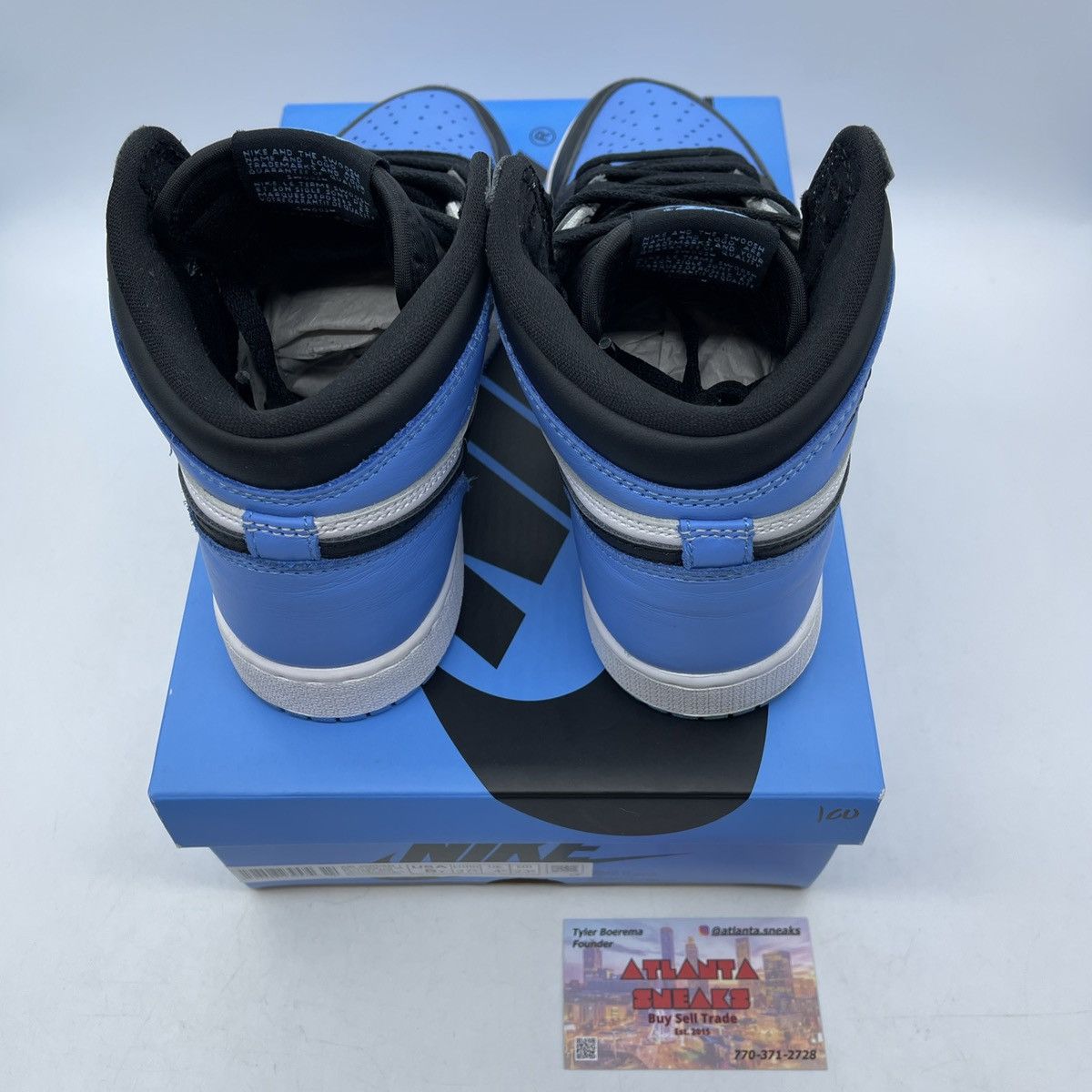 Jordan Brand Air Jordan 1 high UNC toe Size US 5 / IT 35 - 6 Thumbnail