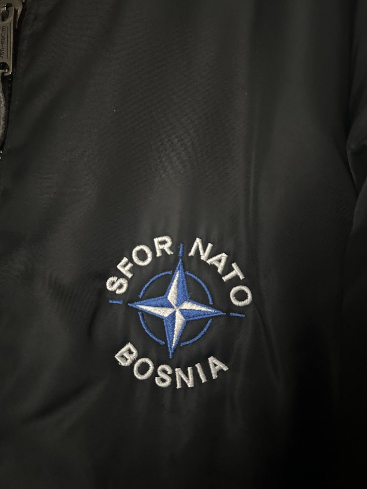 Vintage VINTAGE OVERSIZED BOSNIAN WAR BOMBER JACKET Size US XL / EU 56 / 4 - 5 Thumbnail