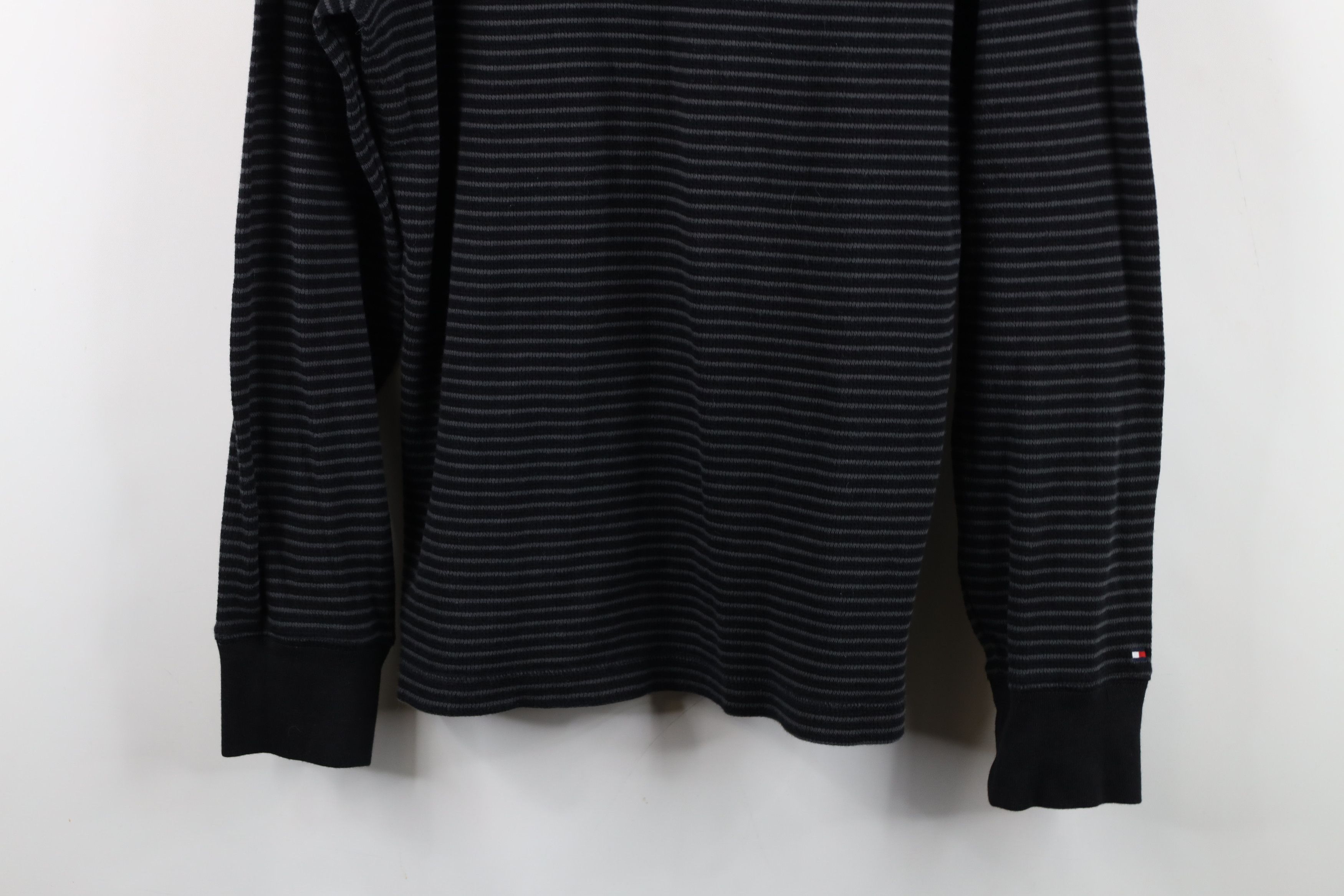 Tommy Hilfiger Vintage Tommy Hilfiger Waffle Knit Long Sleeve T-Shirt Size US M / EU 48-50 / 2 - 3 Thumbnail