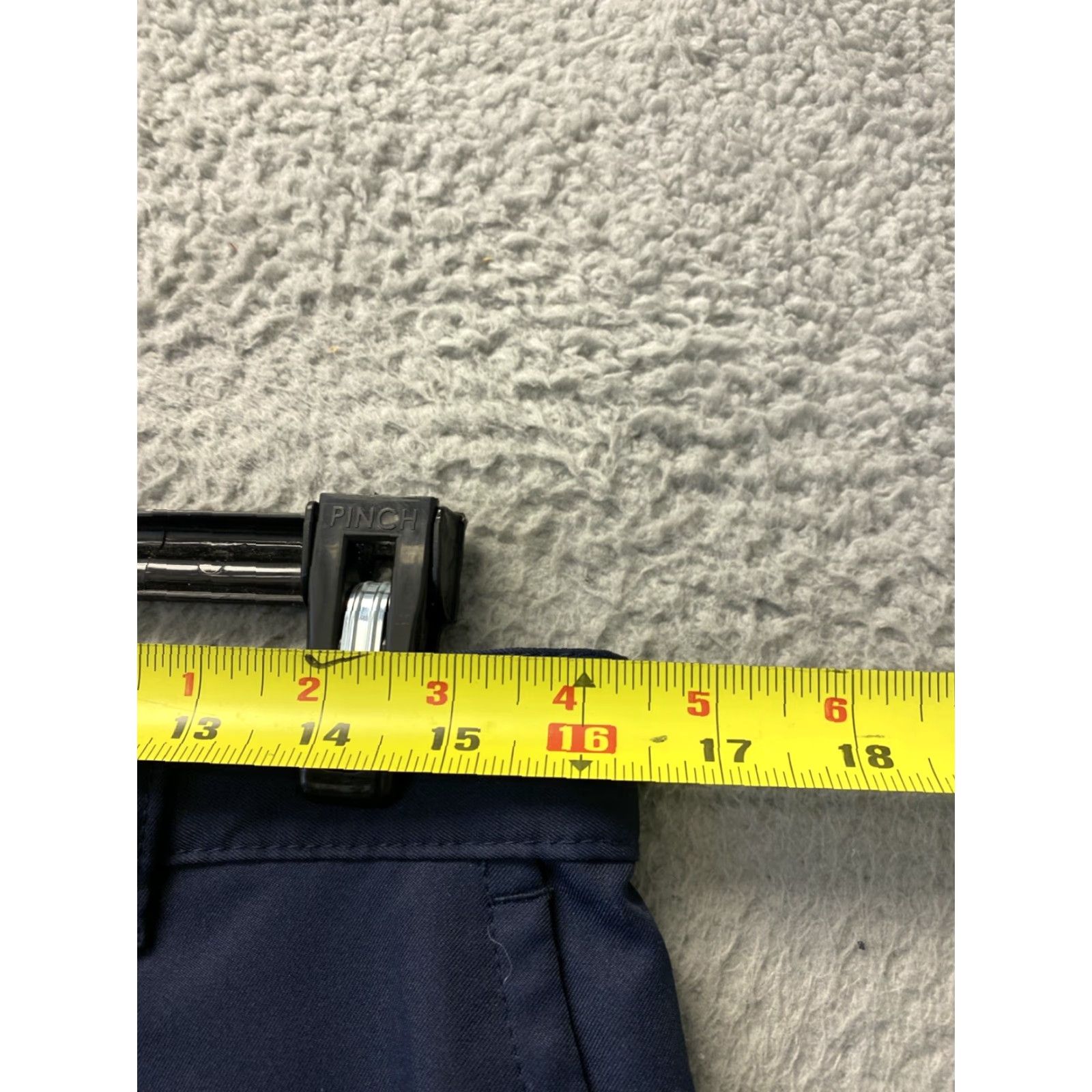 Izod IZOD Golf Navy Blue Shorts Mens 32 Straight Fit / 125-19 Brand IZOD Size US 32 / EU 48 - 5 Thumbnail