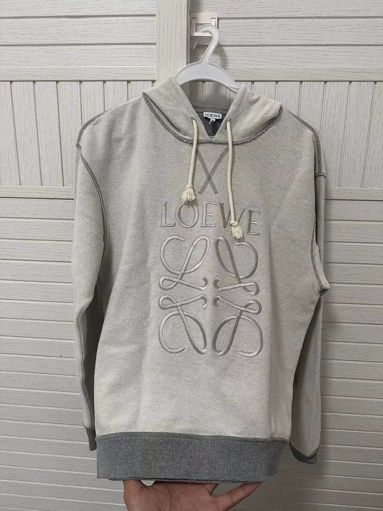 Loewe Loewe Gray logo sweater Size XS / US 0-2 / IT 36-38 - 1 Thumbnail