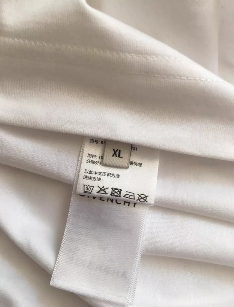 Givenchy Givenchy Short Sleeve T-Shirt OS Loose Fit Size US XL / EU 56 / 4 - 8 Thumbnail