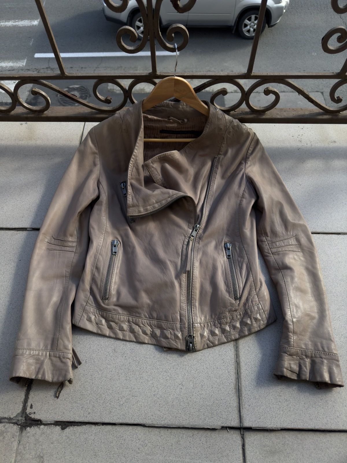 Rick Owens Vintage Wide Neck Faded Soft Real Leather Jacket Size US S / EU 44-46 / 1 - 5 Thumbnail
