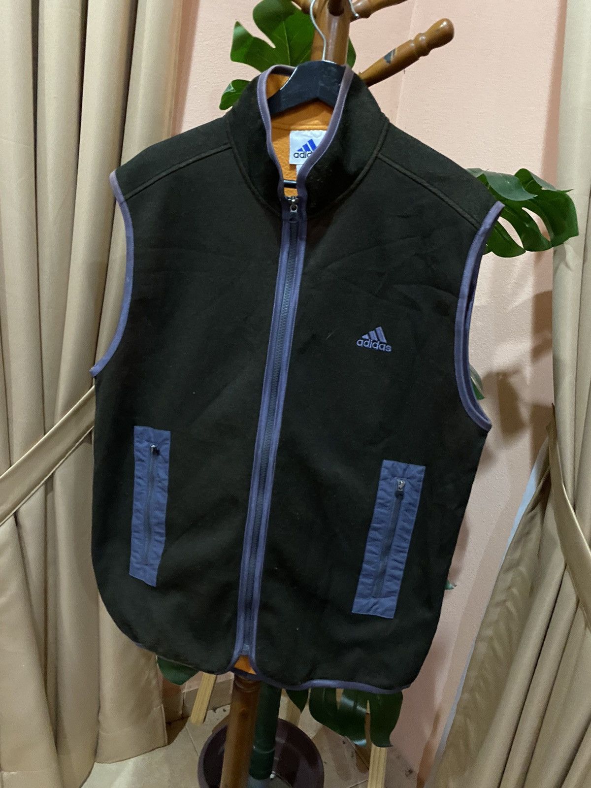 Adidas VINTAGE ADIDAS VEST JACKET Size US L / EU 52-54 / 3 - 4 Thumbnail