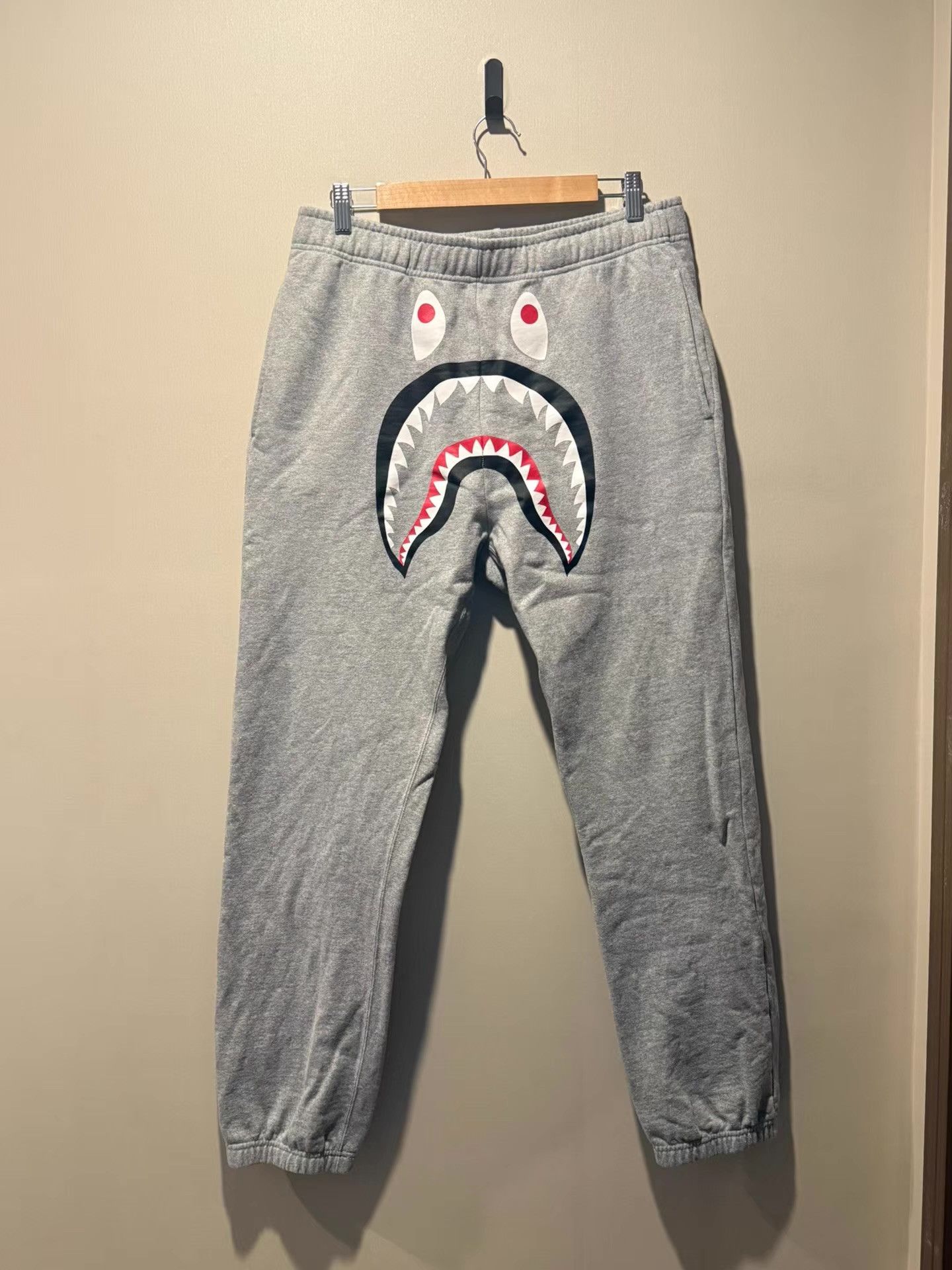 Bape BAPE Shark Series Shark Print Single-Pocket Jogger Ｑ20 Size US 36 / EU 52 - 1 Thumbnail