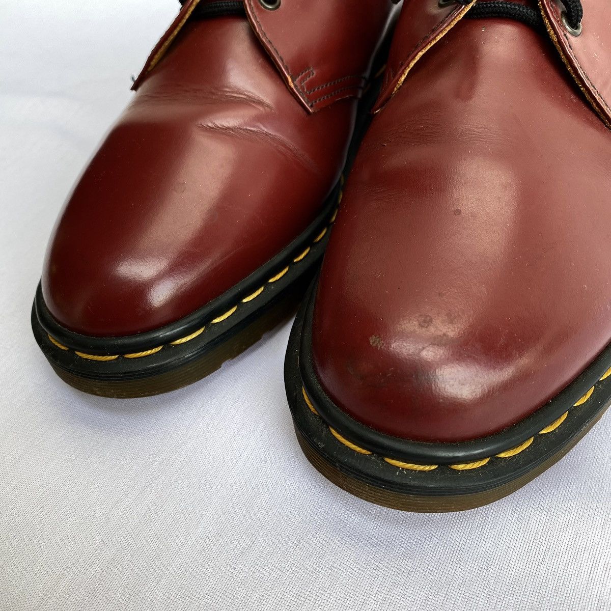 Other DR.MARTENS '1461' Low-Cut 3-Eyelet Cherry Red ENGLAND Size US 9 / EU 42 - 3 Thumbnail