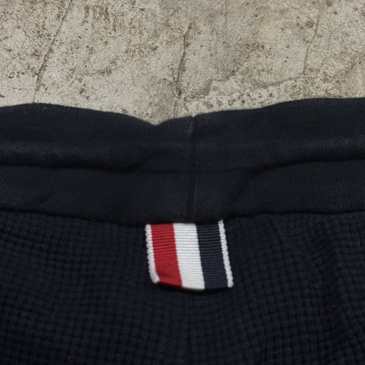 Thom Browne THOM BROWNE 4 BAR WAFFLE KNIT SHORT Size US 34 / EU 50 - 5 Thumbnail