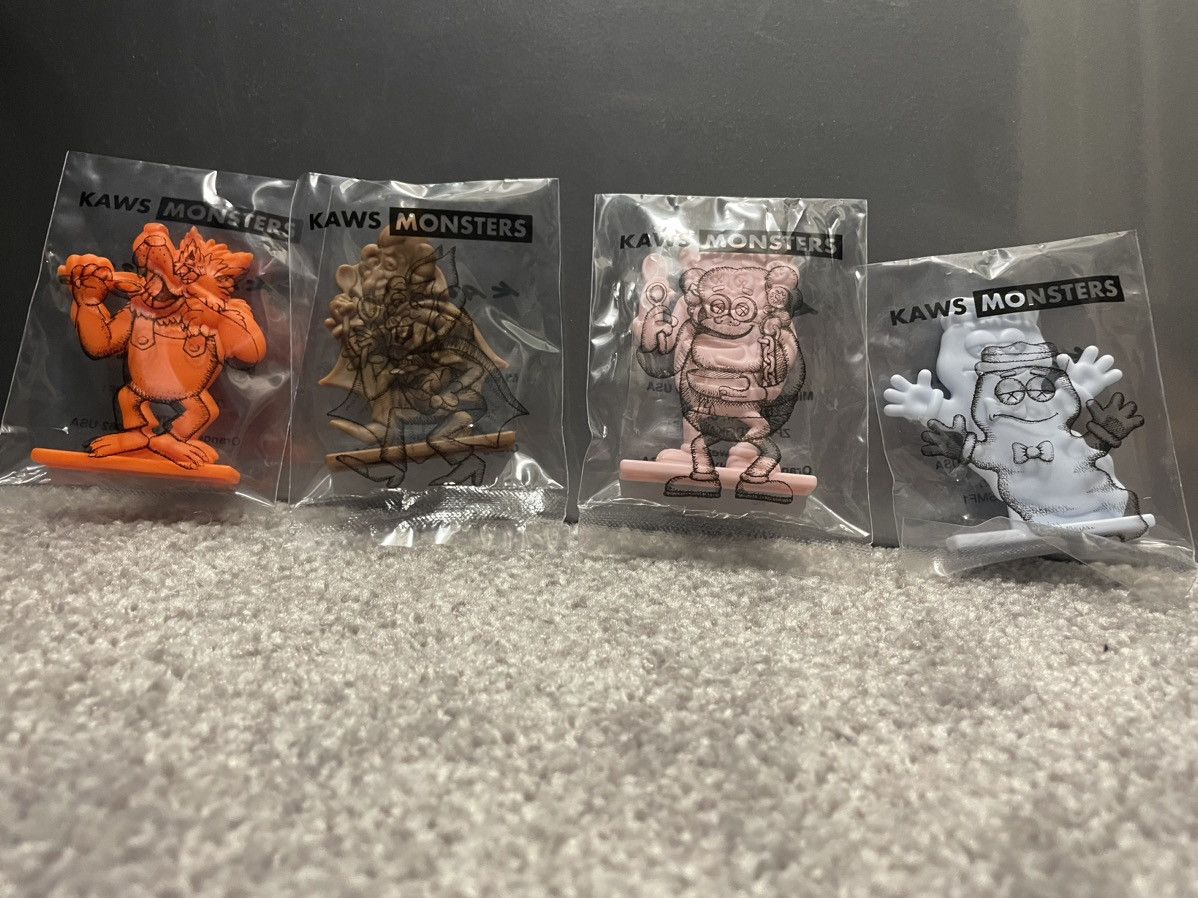 Kaws Kaws x General Mills Monster Cereal Figures Size ONE SIZE - 1 Thumbnail