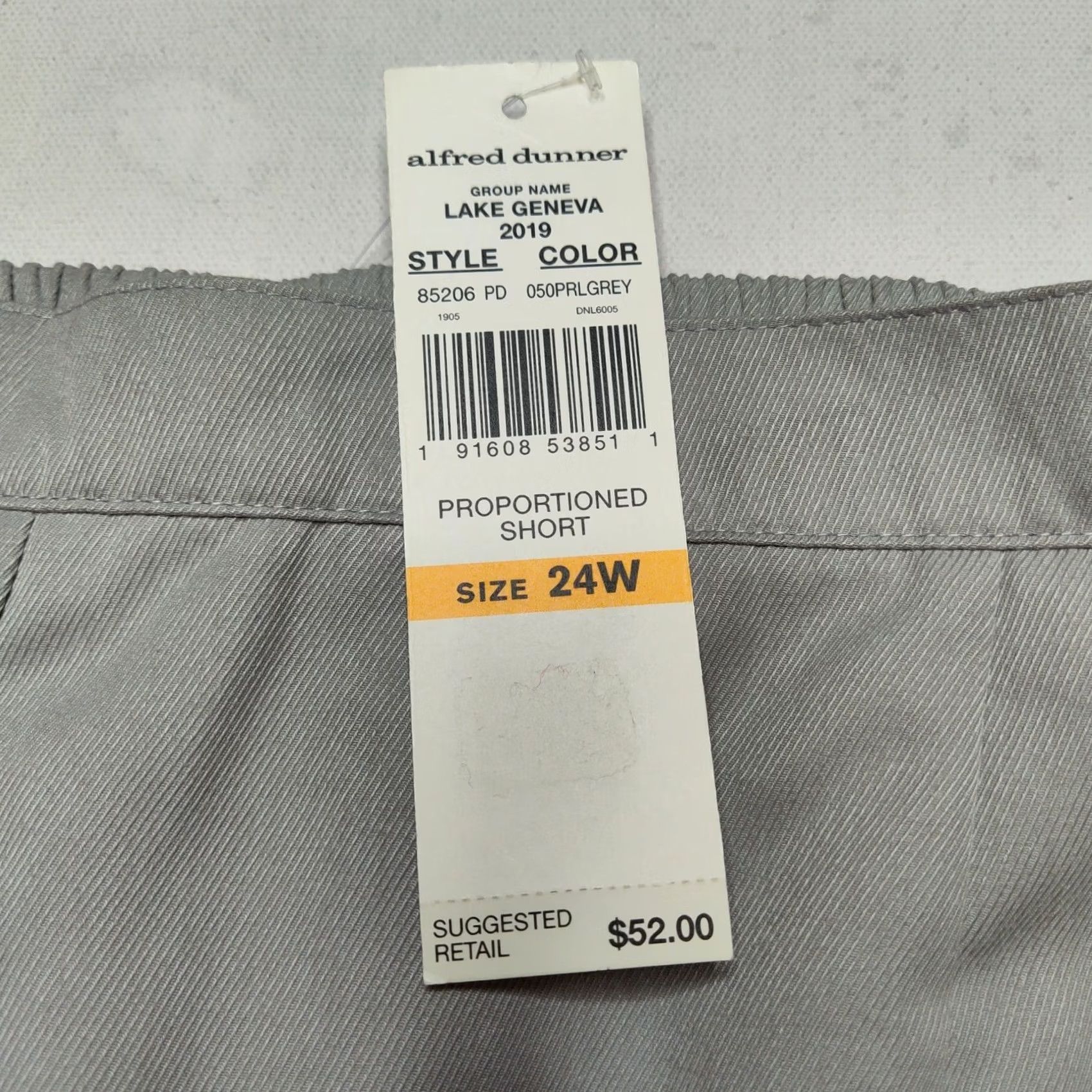 Vintage Alfred Dunner Lake Geneva Women's Plus 24W Short Pull On Pearl Grey Pants NEW P Size 42" / US 20 - 4 Thumbnail