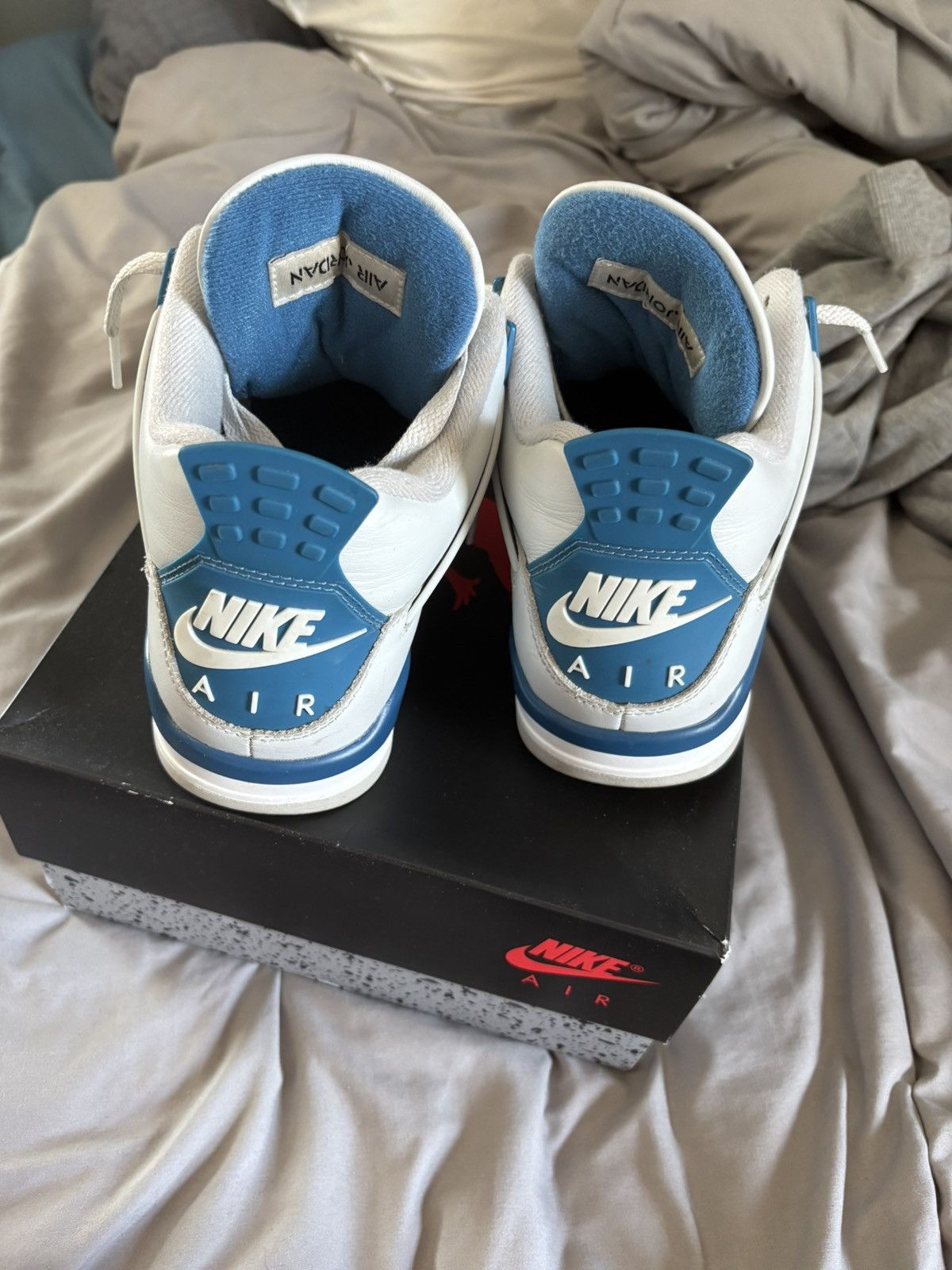 Jordan Brand Jordan Air Jordan 4 Military Blue 2024 Men’s Sneaker Size US 8 / EU 41 - 2 Thumbnail