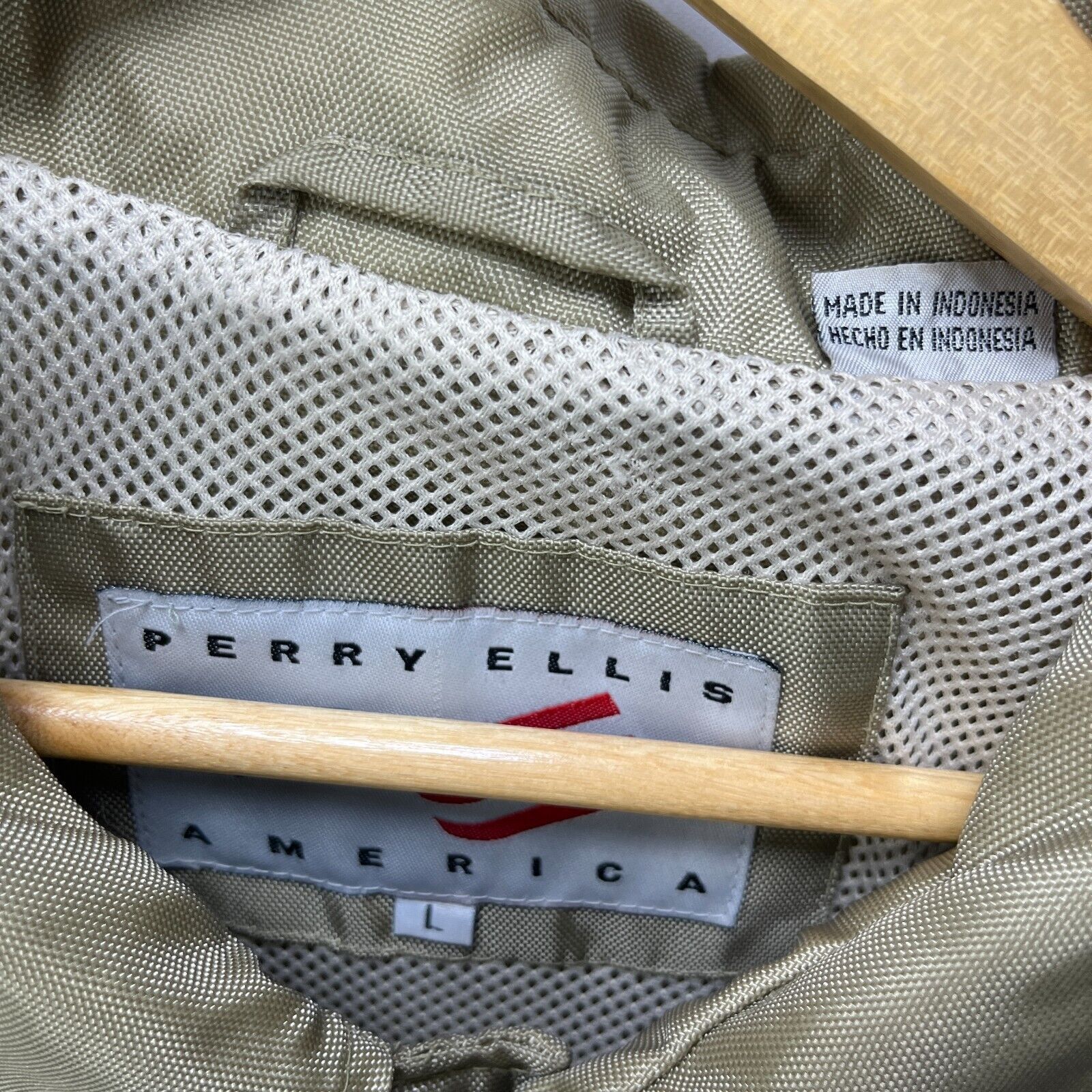 Perry Ellis × Vintage Vintage 90s Perry Ellis America Windbreaker Large Embroidere Size US L / EU 52-54 / 3 - 6 Thumbnail