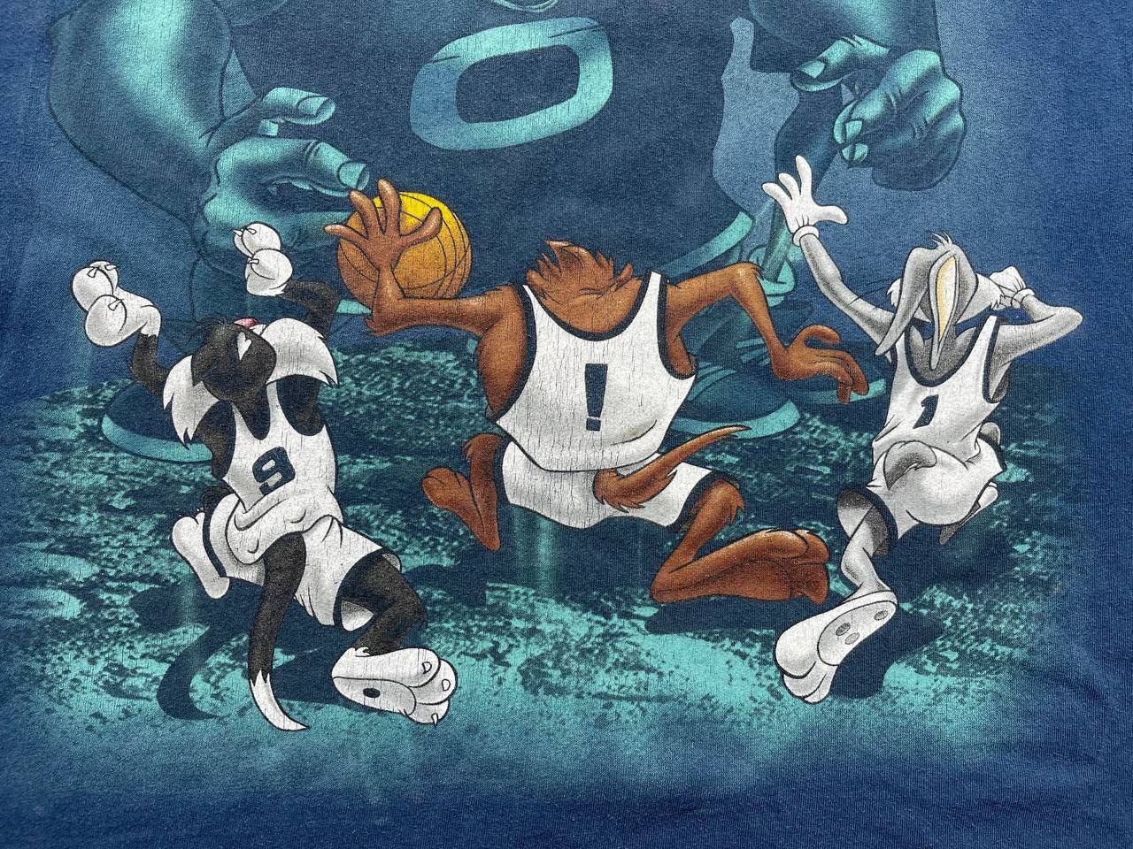 Vintage 1996 space jam long sleeve tee Taz shirt Size US L / EU 52-54 / 3 - 3 Thumbnail