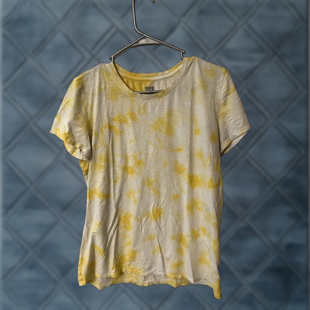 Victoria's Secret Victoria's Secret T Shirt Womens M Yellow Tie Dye Crew Neck casual Basic Breathable 100% Cotton Short Sleeve Regular Fit Womens Size M / US 6-8 / IT 42-44 - 1 Thumbnail
