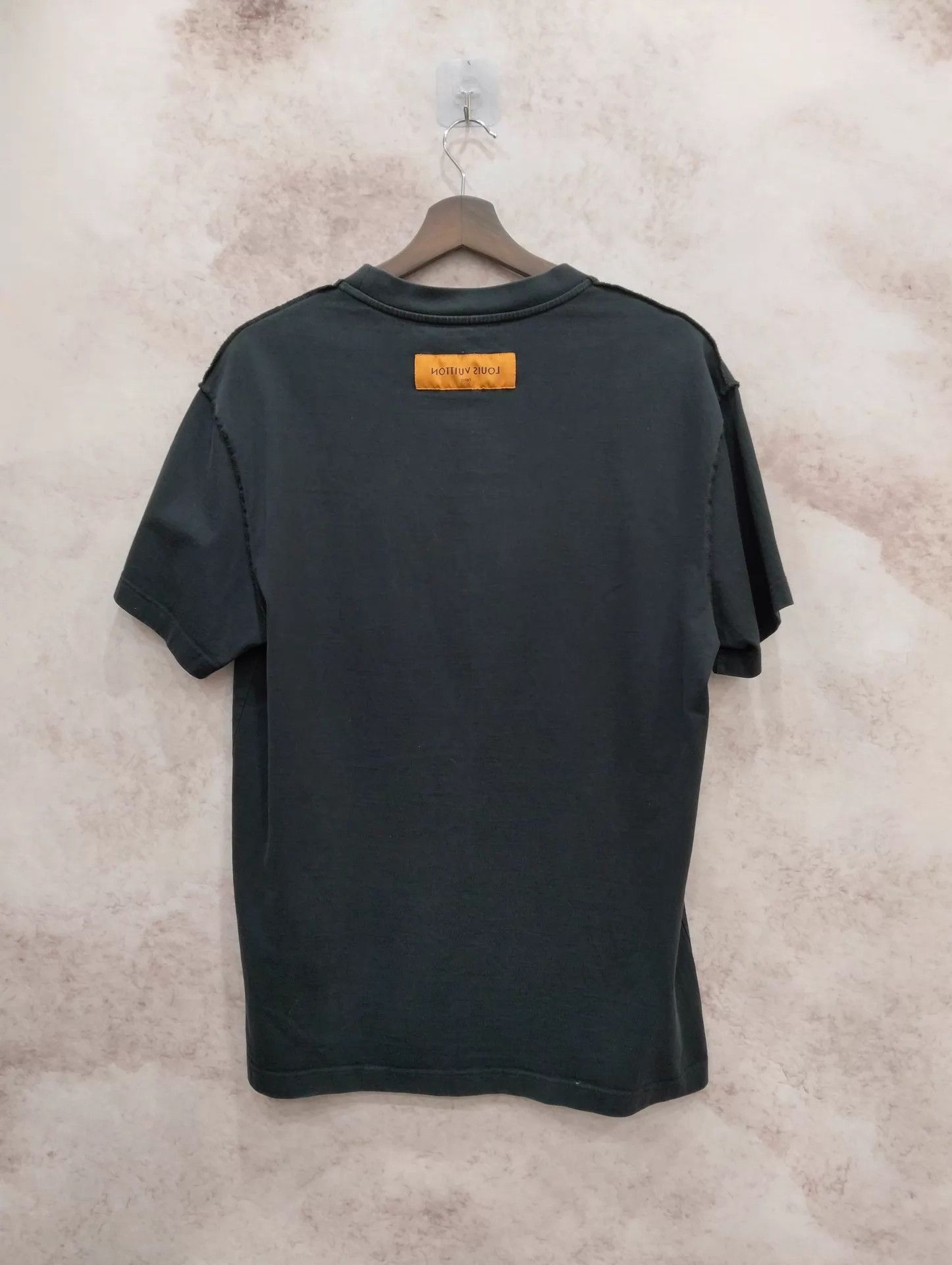 Louis Vuitton LV green arrow black short sleeve t-shirt M Size US M / EU 48-50 / 2 - 2 Thumbnail