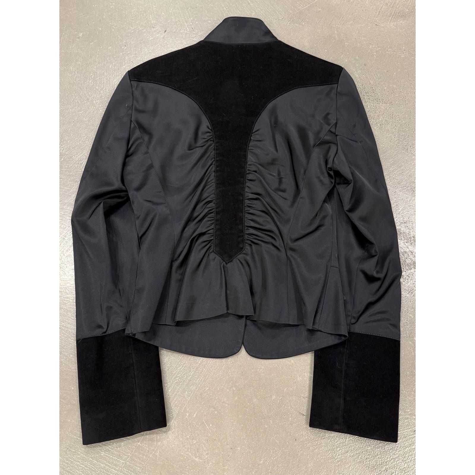 Roberto Cavalli 2000s Roberto Cavalli structured ruched velvet-trim jacket Size US S / EU 44-46 / 1 - 3 Thumbnail