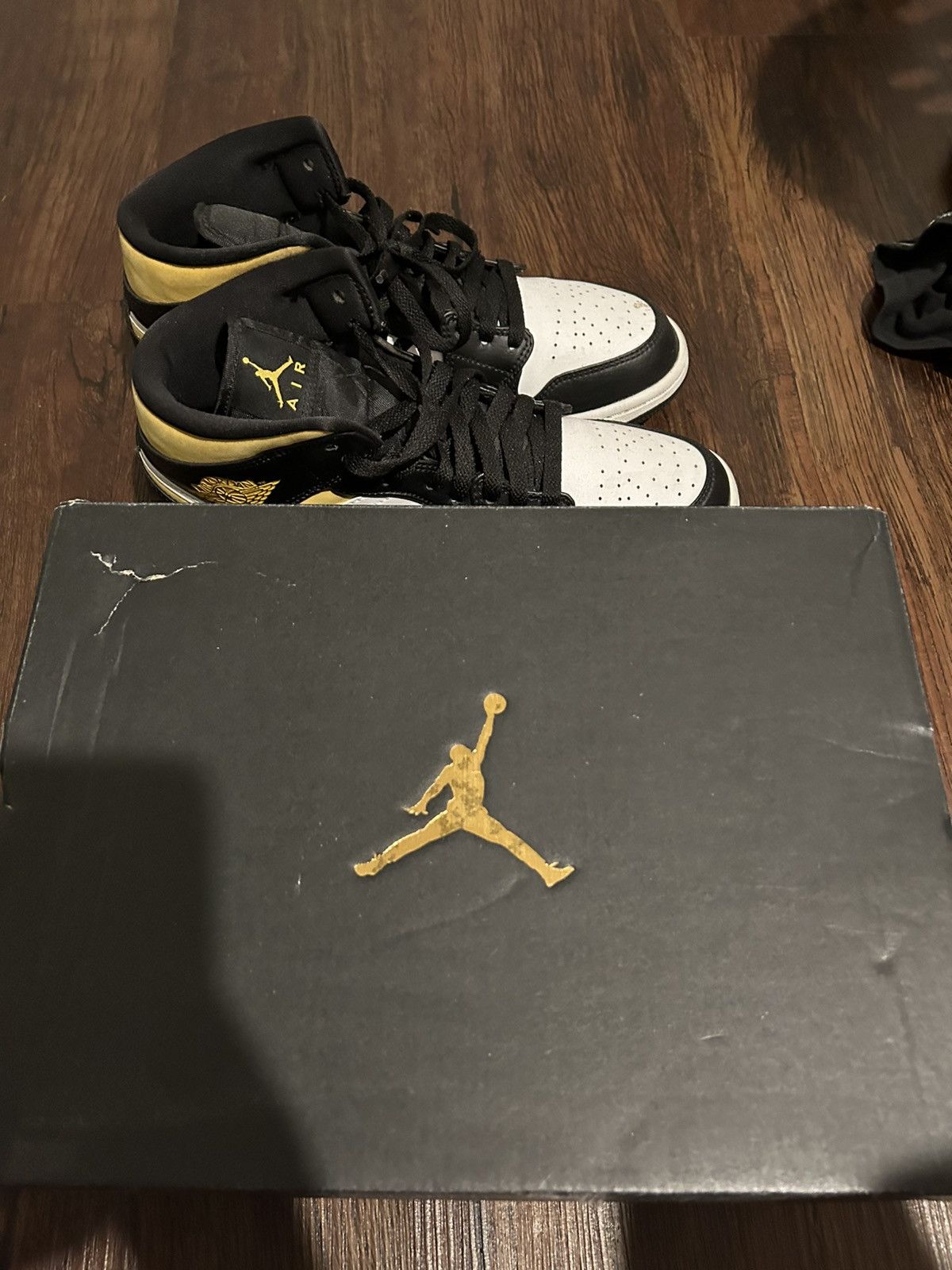 Jordan Brand air jordan w mid white pollen black Size US 8.5 / EU 41-42 - 4 Thumbnail