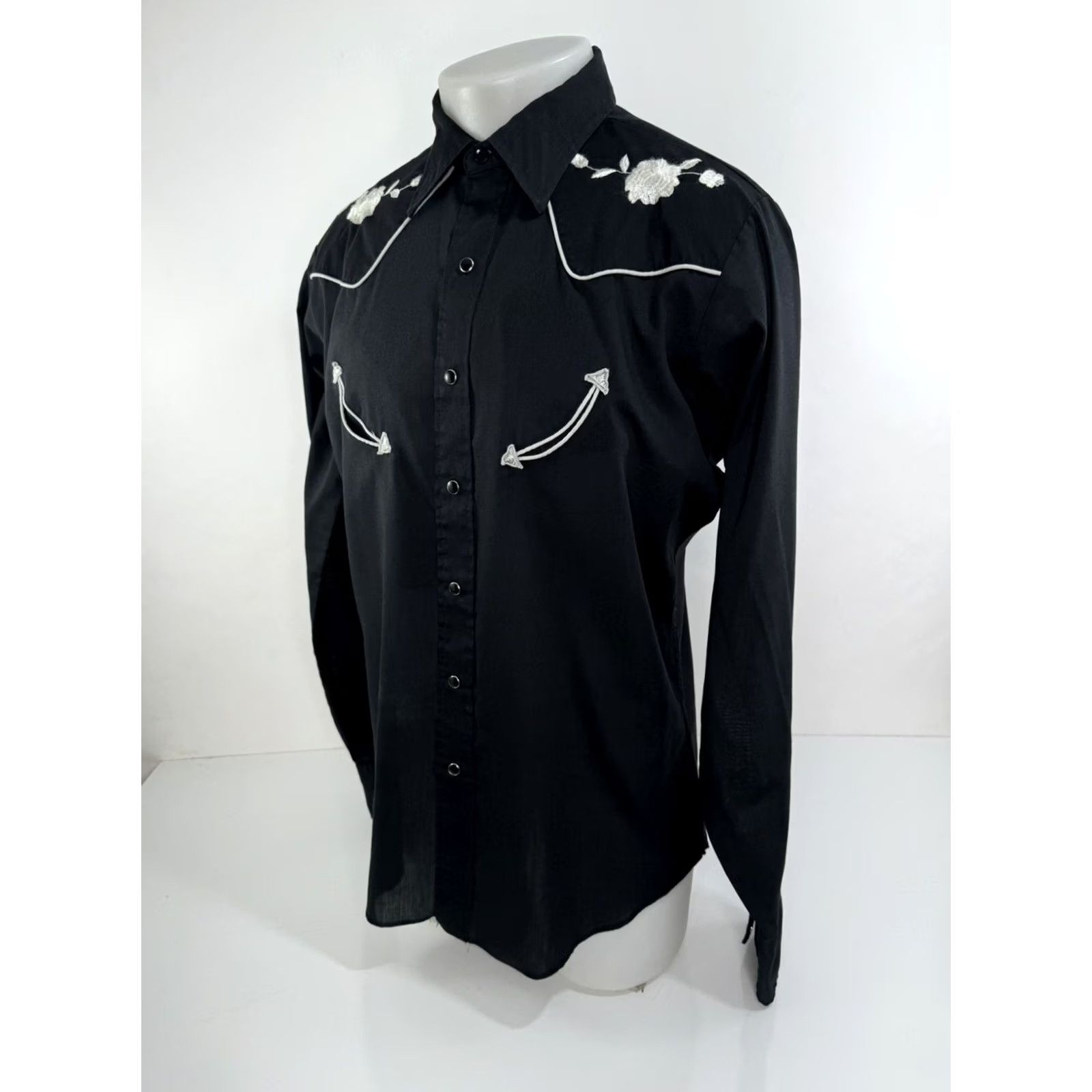 Wrangler VINTAGE Wrangler Shirt Mens L Western Embroidered Flower Gaucho Single Needle Size US L / EU 52-54 / 3 - 5 Thumbnail