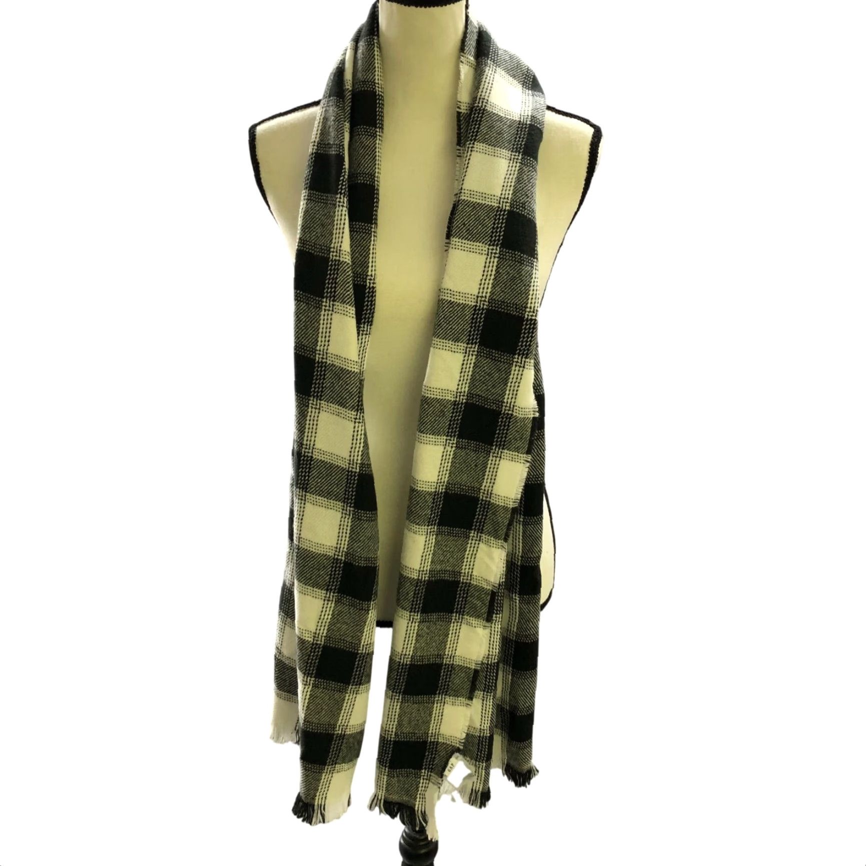 Gap NWT Gap Fringe Plaid Scarf One Size Black White Rectangle Winter Unisex Size ONE SIZE - 3 Thumbnail