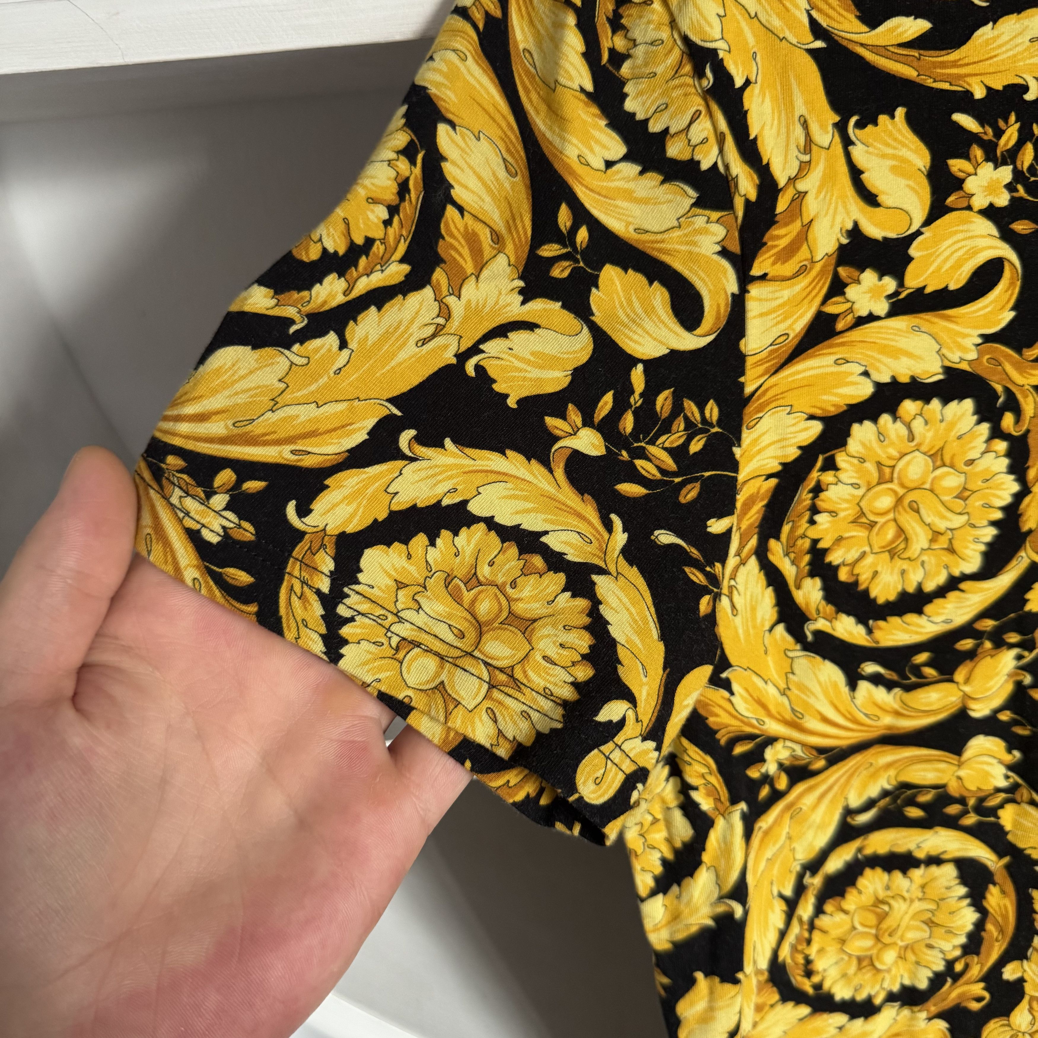 Versace Men's VERSACE Authentic T-shirt Cotton Top Size 4 / S Size US S / EU 44-46 / 1 - 6 Thumbnail