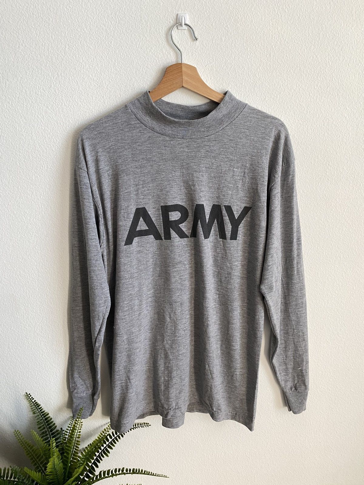 Vintage Vintage Army Spell Out Military Tee Size US L / EU 52-54 / 3 - 1 Thumbnail