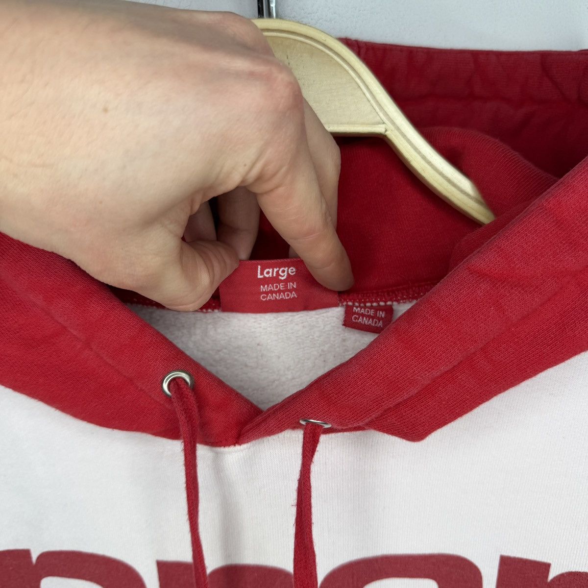 Supreme Supreme Sweatshirt Logo 2017 Hoodie Red White Size US L / EU 52-54 / 3 - 6 Thumbnail