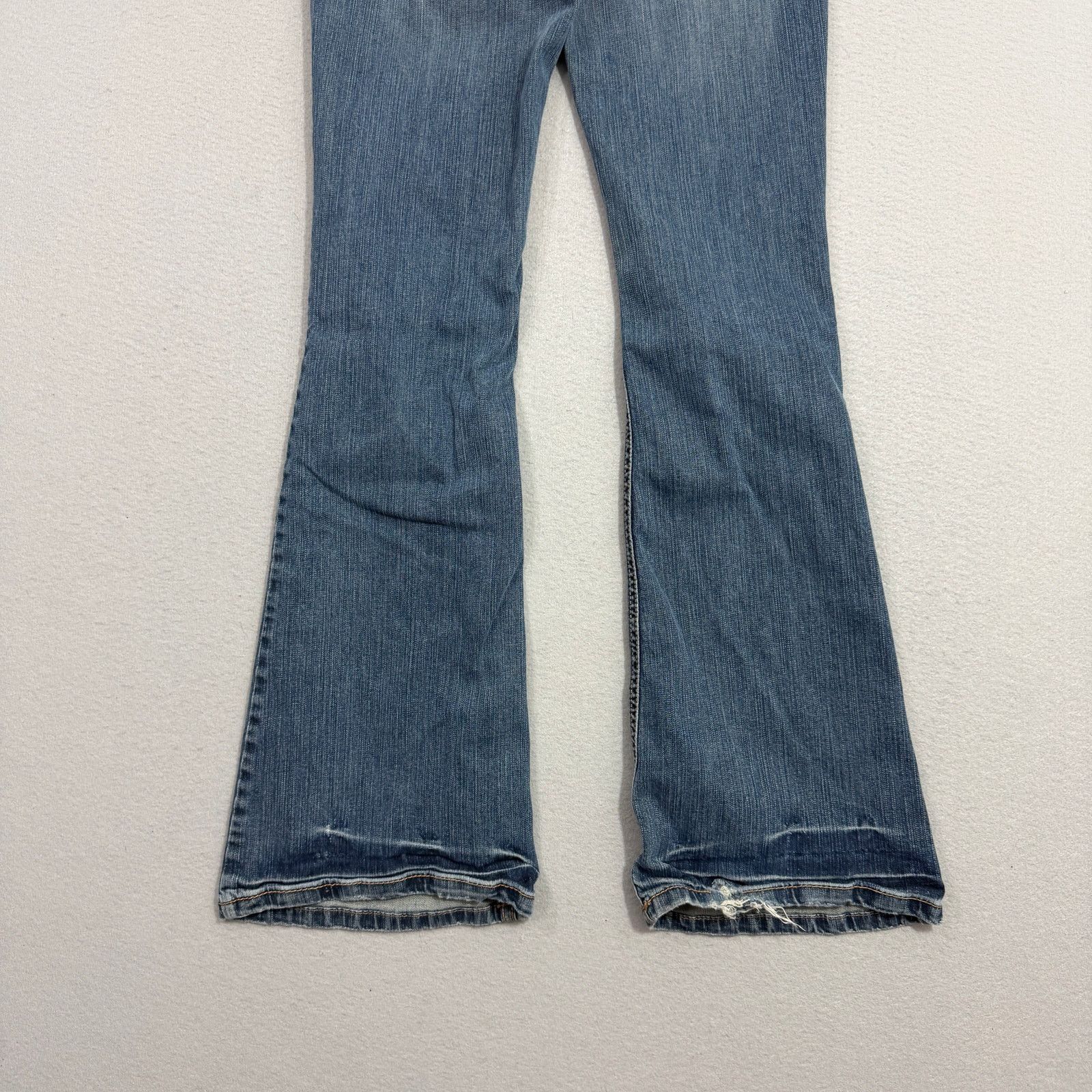 Vintage Vintage Glo Low Rise Flare Leg Jeans Juniors Size 1 (26x30) Size 26" / US 2 / IT 38 - 8 Thumbnail