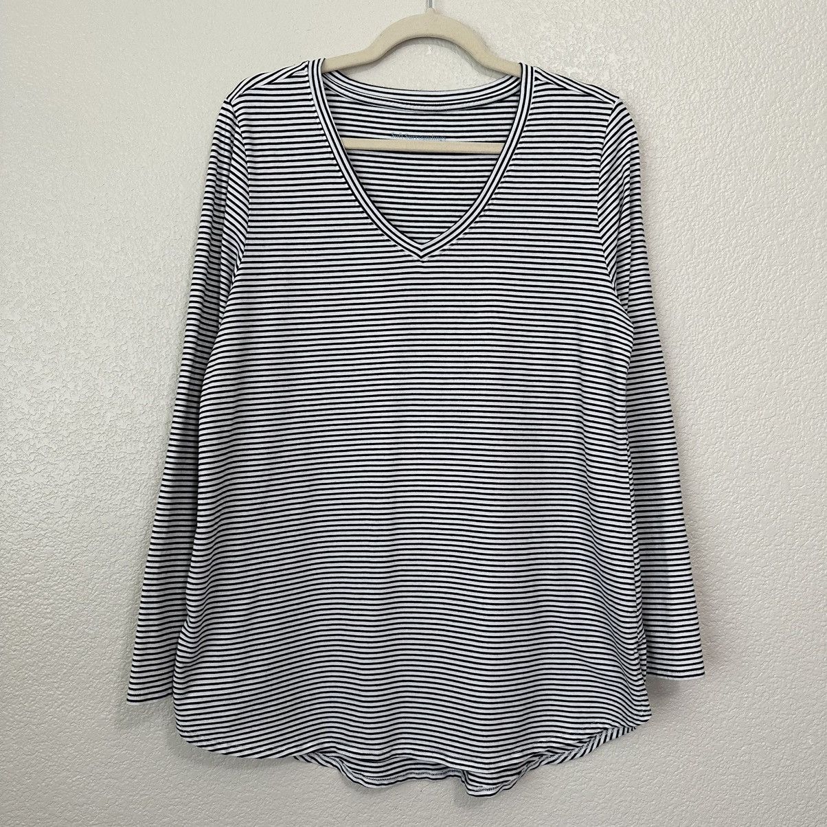 Other Soft Surroundings Pima Cotton V-neck Long Sleeves Tee Size L / US 10 / IT 46 - 1 Thumbnail