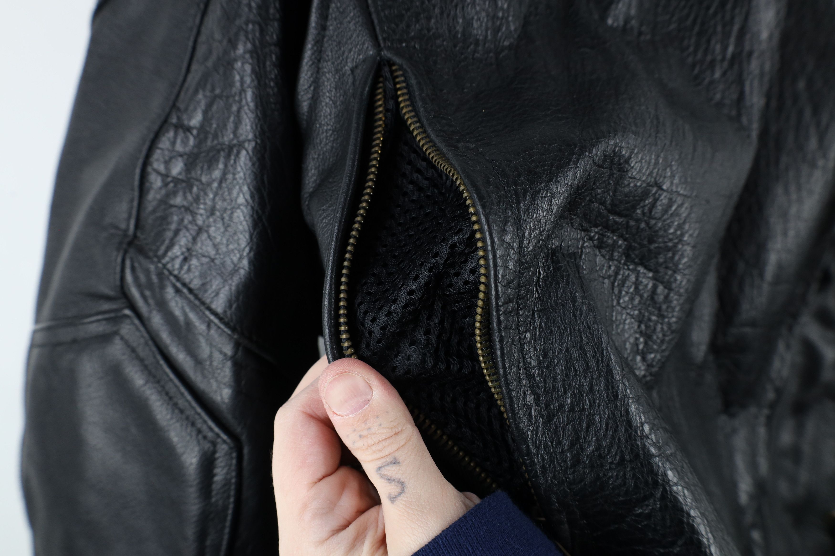Vintage Vintage 90s Streetwear Padded Leather Motorcycle Jacket Size US M / EU 48-50 / 2 - 12 Thumbnail