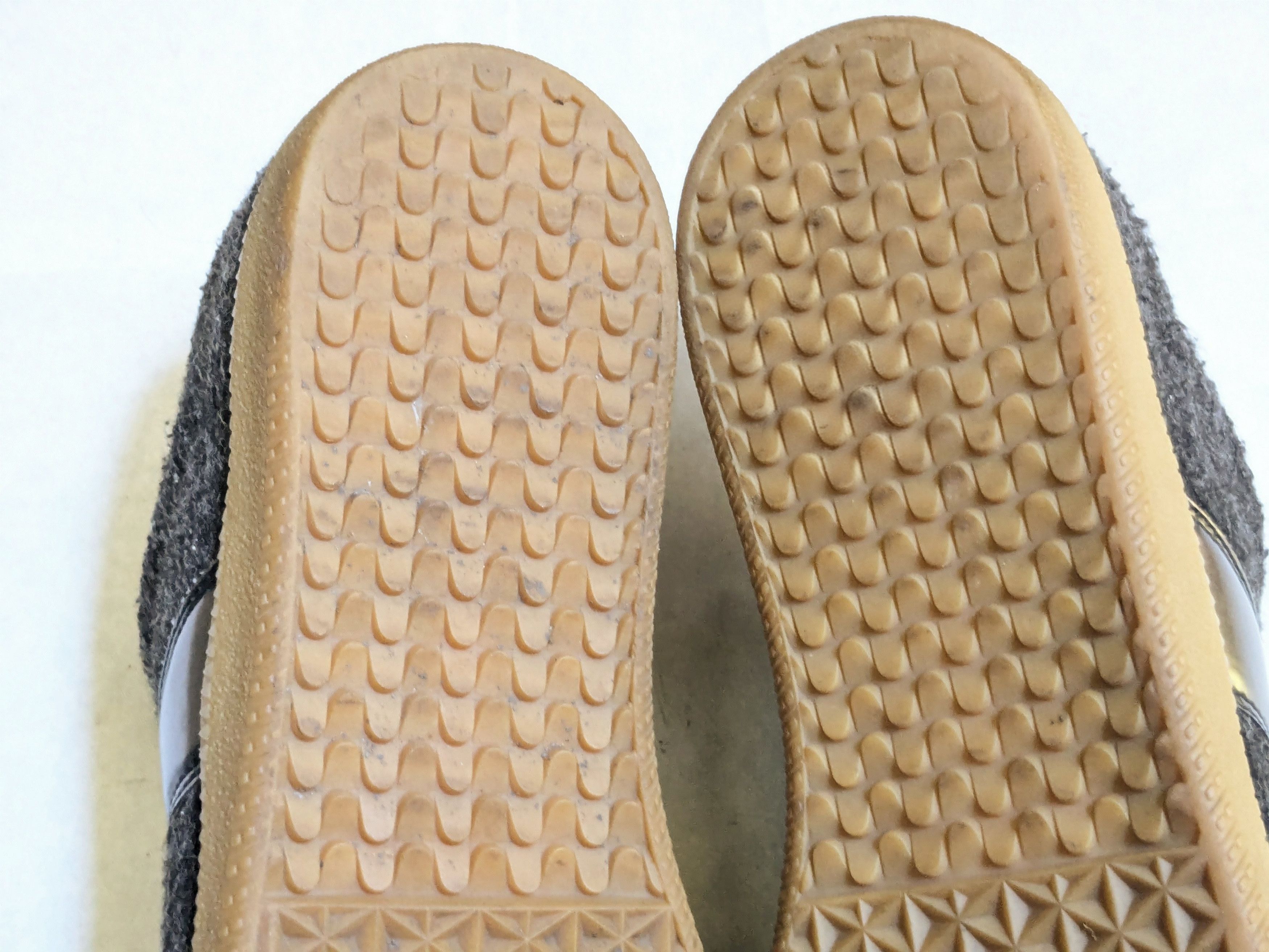 Maison Margiela Maison Margiela Replica GAT Gray Wool 10 43 Low Tops Gum Size US 10 / EU 43 - 17 Thumbnail