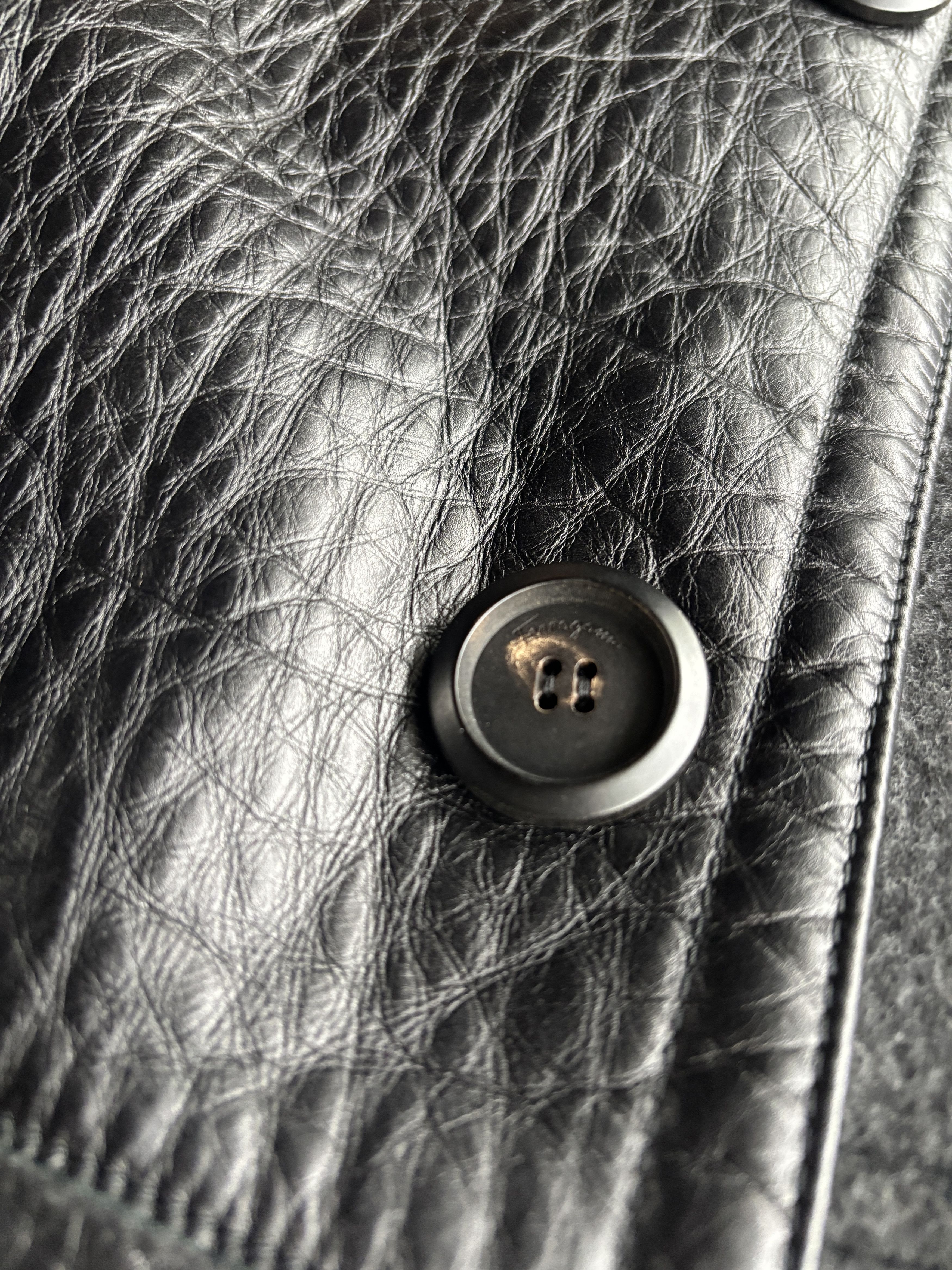 Salvatore Ferragamo Salvatore Ferragamo Leather Coat Size US M / EU 48-50 / 2 - 3 Thumbnail