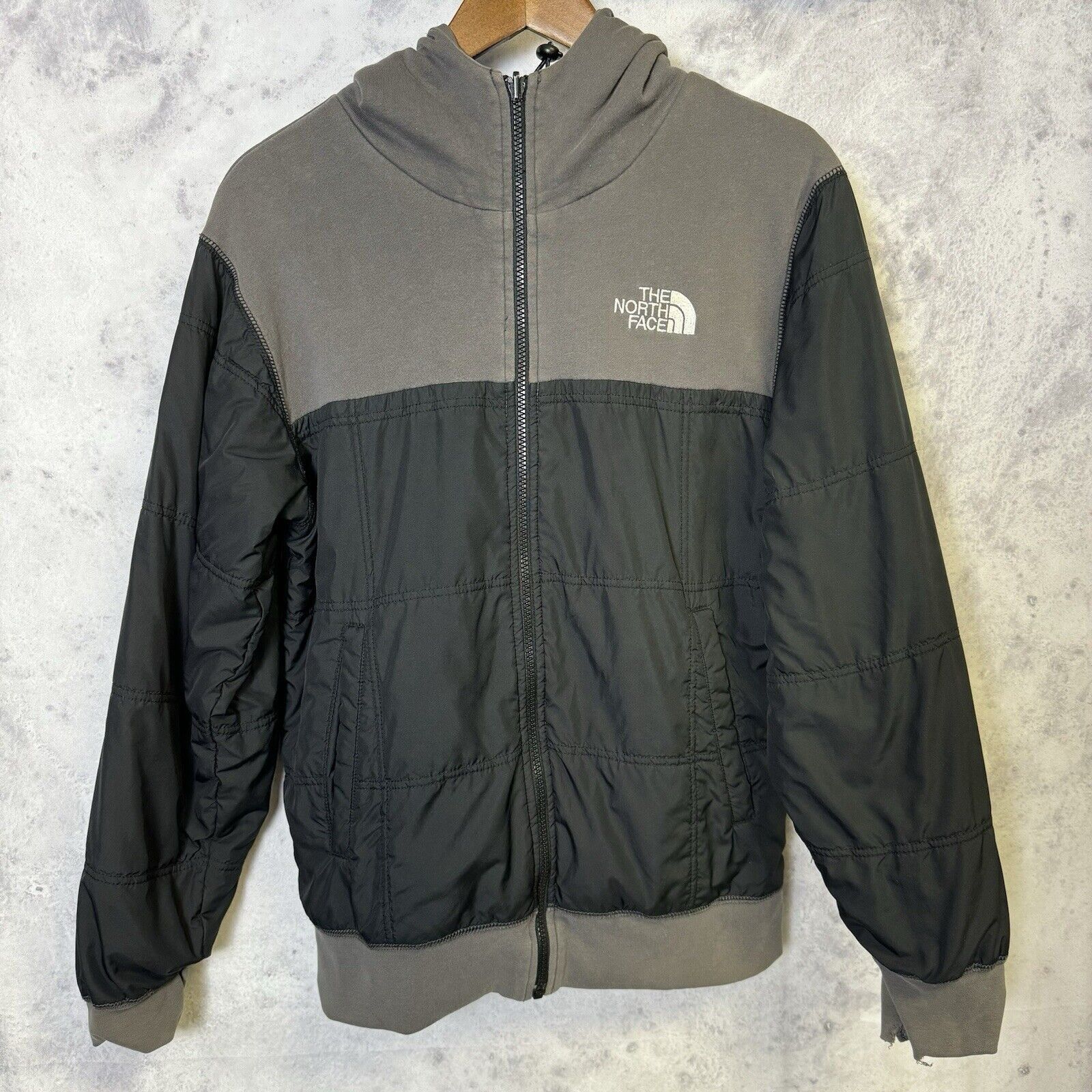 The North Face The North Face Reversible Jacket Hooded Mens Small Black/Gra Size US S / EU 44-46 / 1 - 1 Thumbnail