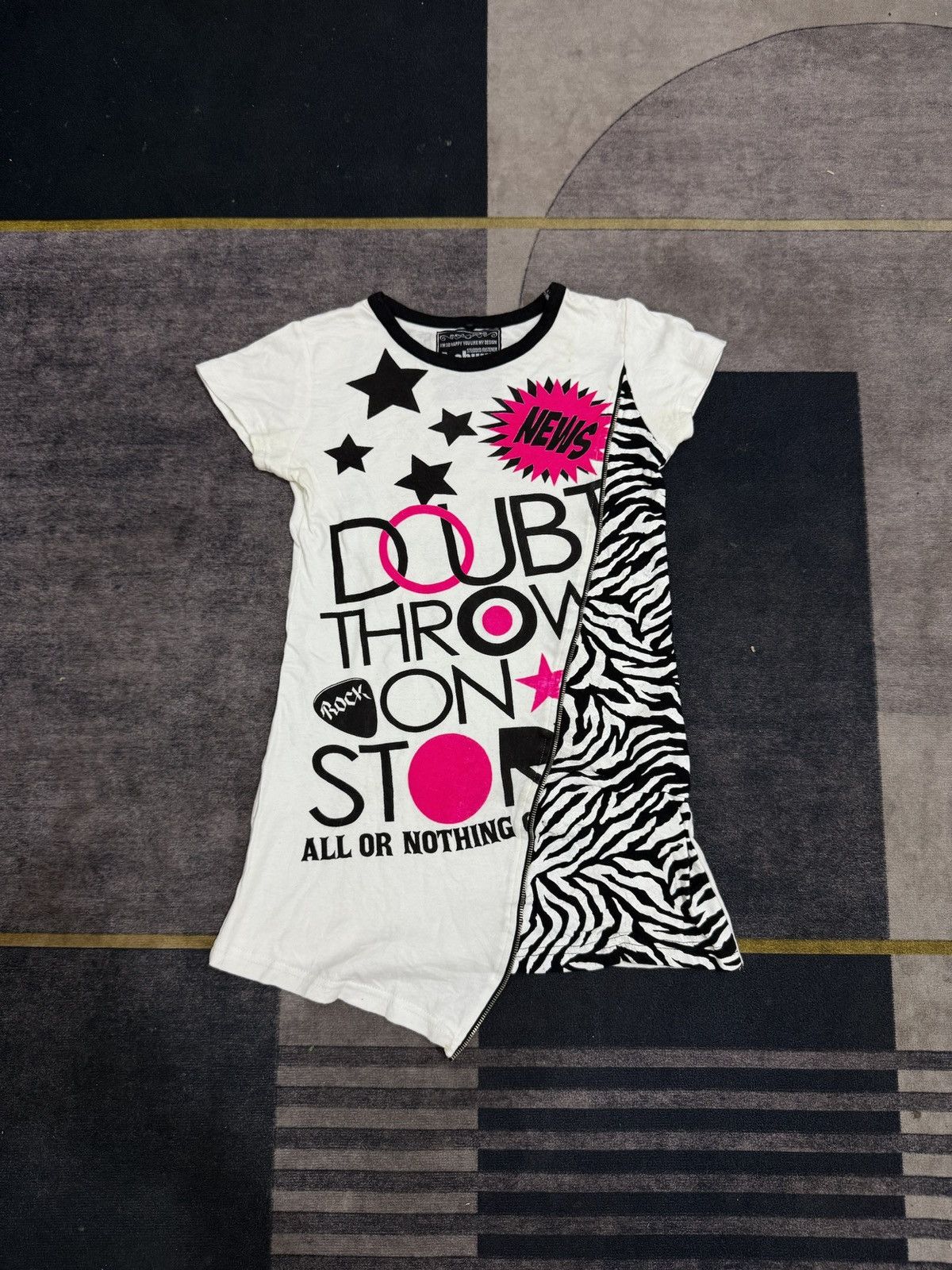Japanese Brand ACHUUN IFSIXWASNINE STYLE TSHIRT Size S / US 4 / IT 40 - 1 Thumbnail
