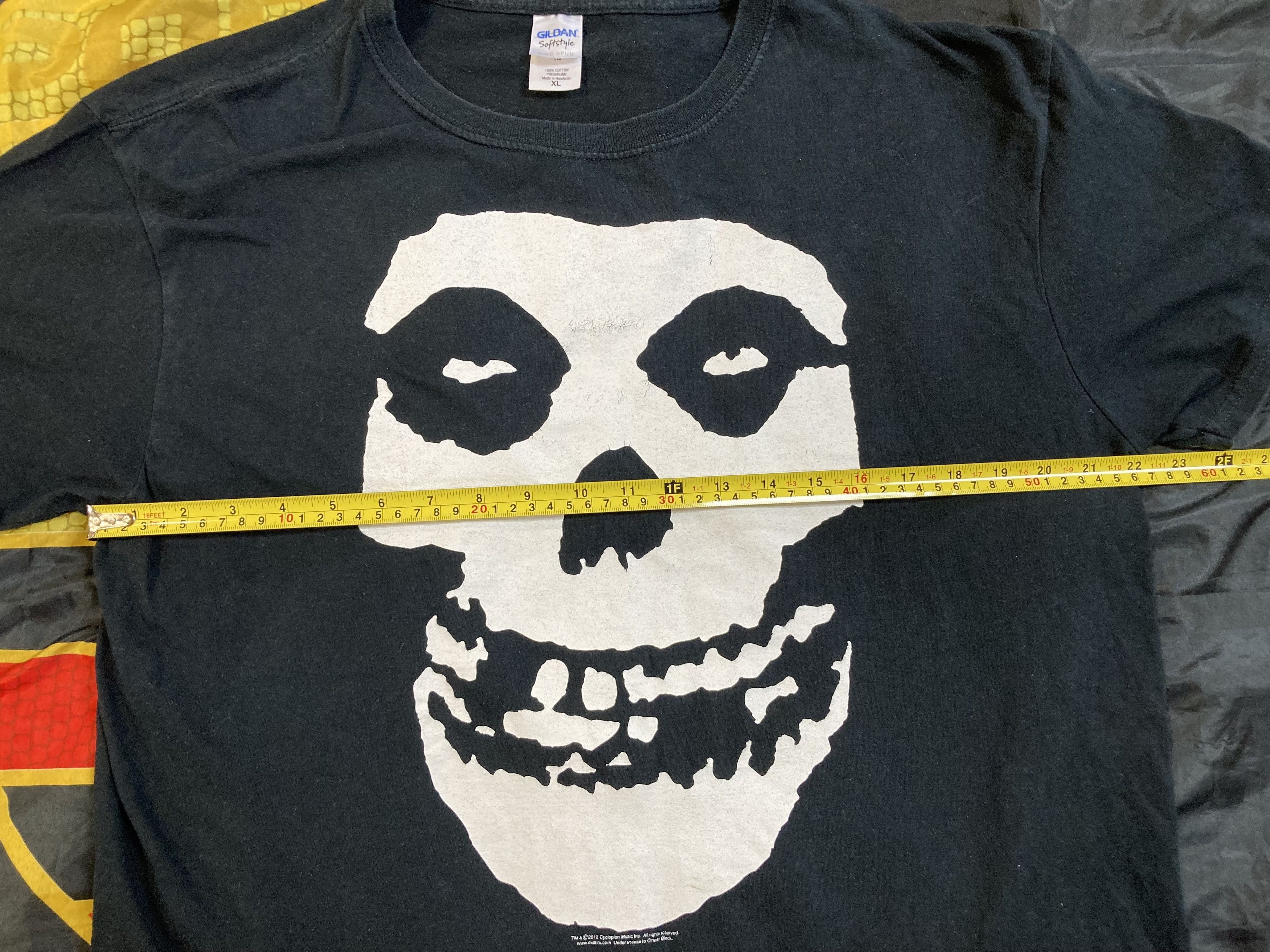 Band Tees 2013 Misfits Skull Punk Rock Band double-sided Tee Size US XL / EU 56 / 4 - 7 Thumbnail