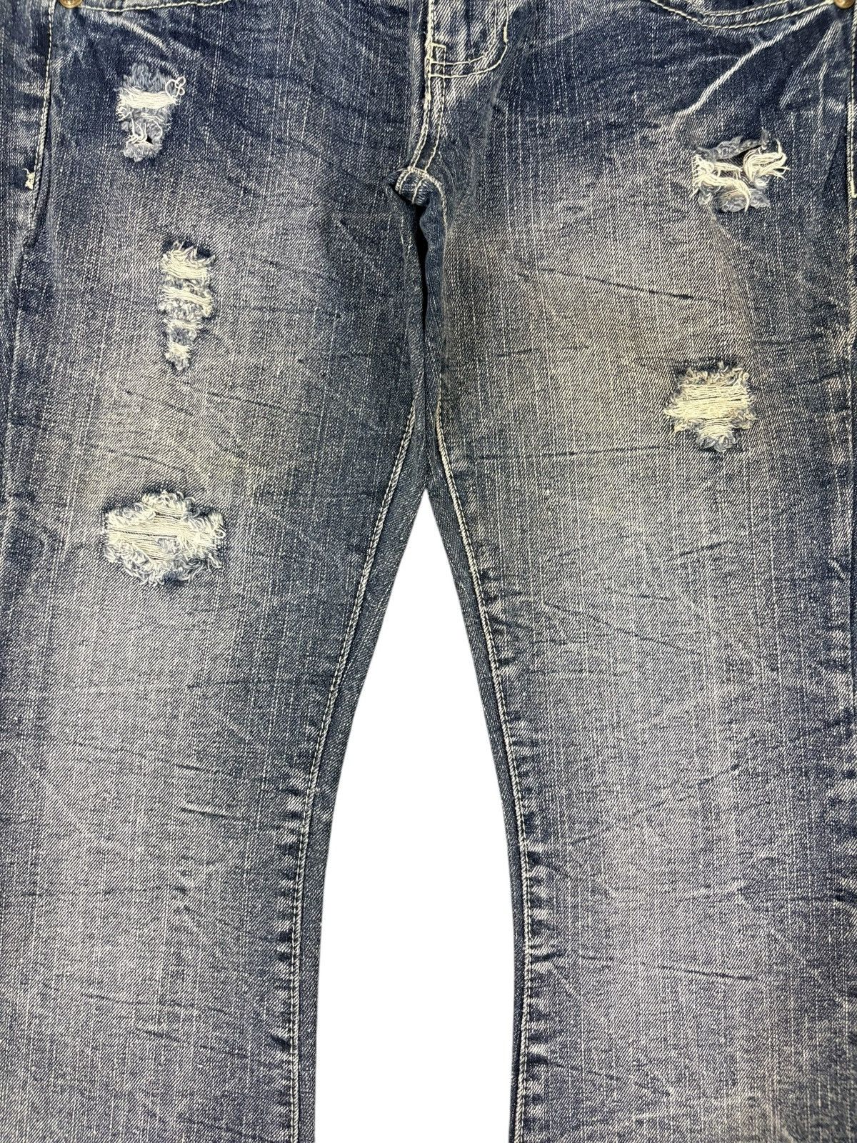 Yasuyuki Ishii Vintage Japanese Brand Faded Distressed Flare Jeans Size 30" / US 8 / IT 44 - 5 Thumbnail