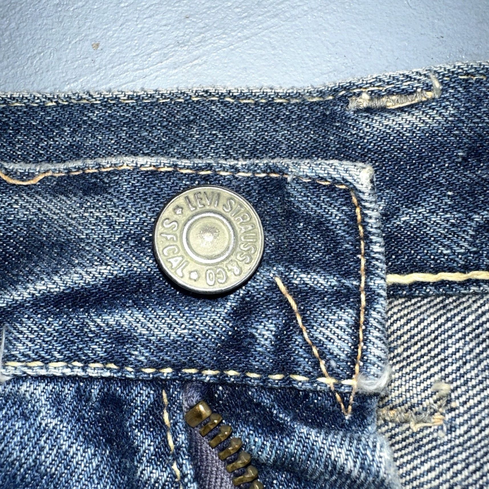 Levi's VINTAGE Levi's 501XX Big E Redline Selvedge Shorts 1950s Dark Denim Size 32 Mens Blue Size US 32 / EU 48 - 2 Thumbnail