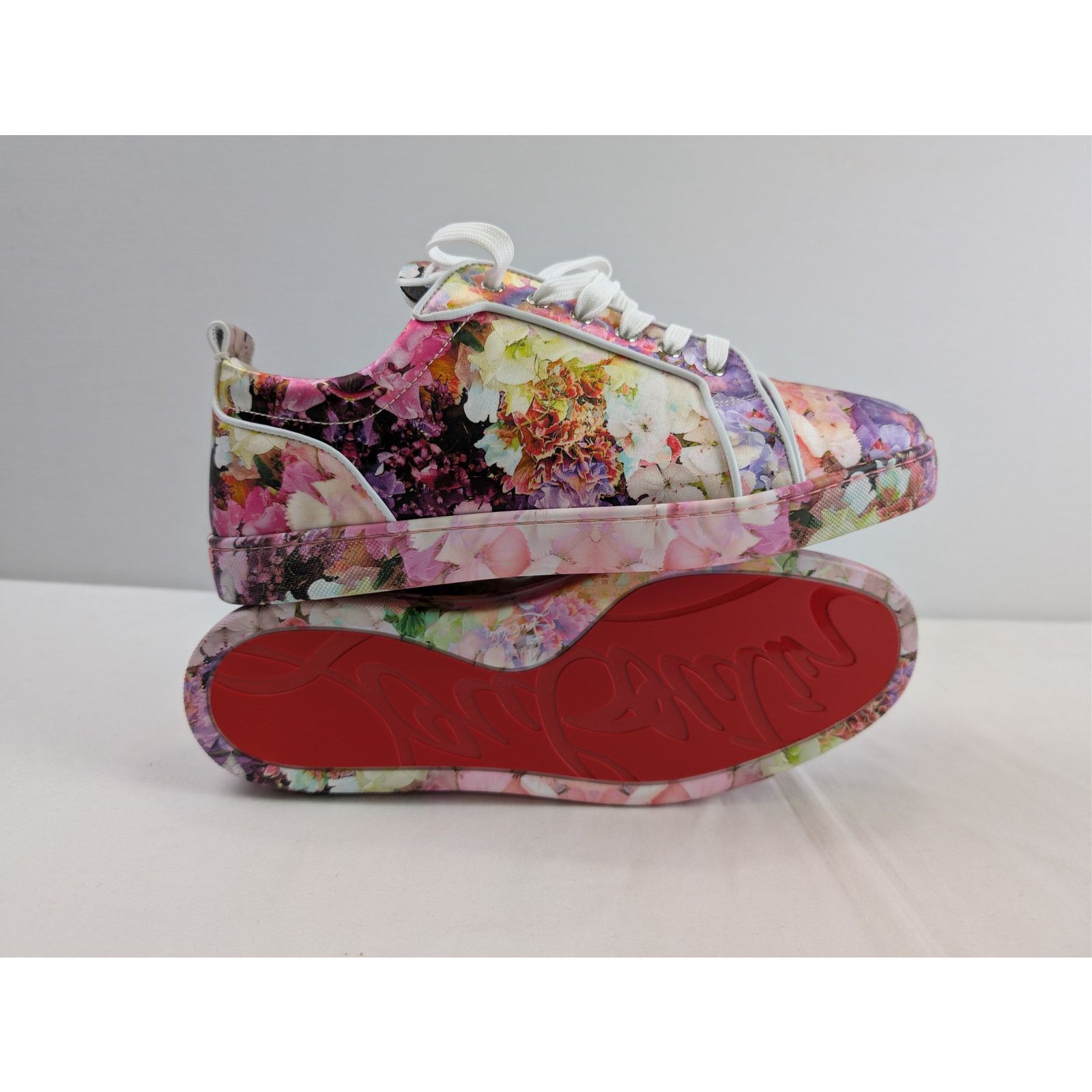 Christian Louboutin o1rshd1 Louis Junior Orlato flat sneaker with a floral print Size US 12 / EU 45 - 13 Thumbnail