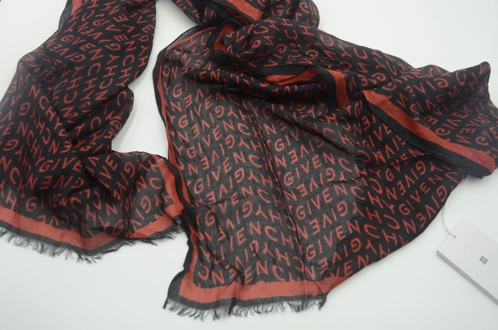Givenchy Givenchy Double Sided Black White Gradient Wool Silk Scarf Size ONE SIZE - 7 Thumbnail