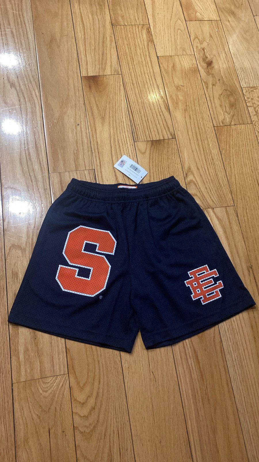 Eric Emanuel Eric Emanuel Syracuse Shorts Small Size US 30 / EU 46 - 1 Thumbnail