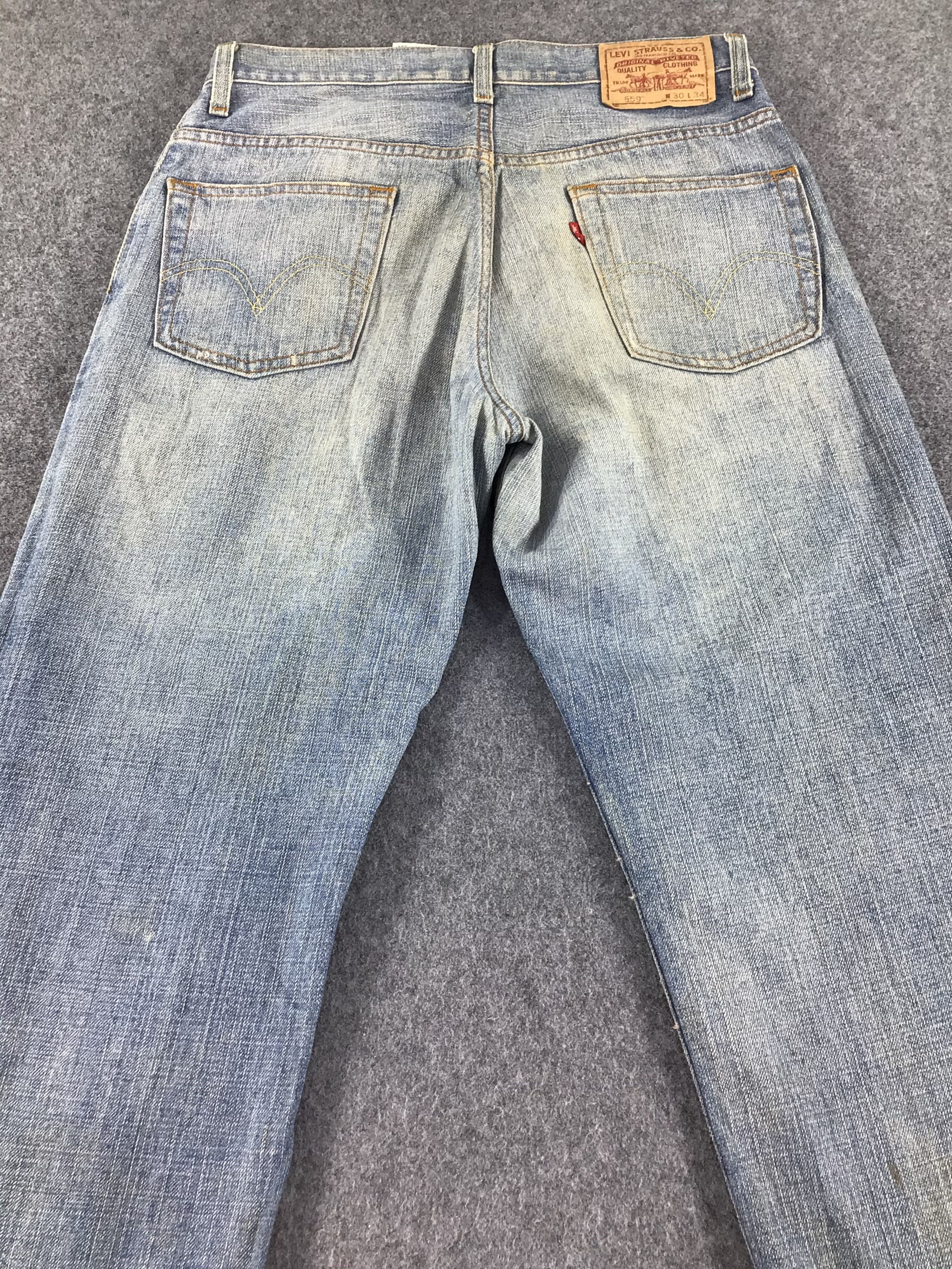 Levi's Vintage Levis 559 Jeans Faded Blue Denim KJ070 Size US 30 / EU 46 - 4 Thumbnail