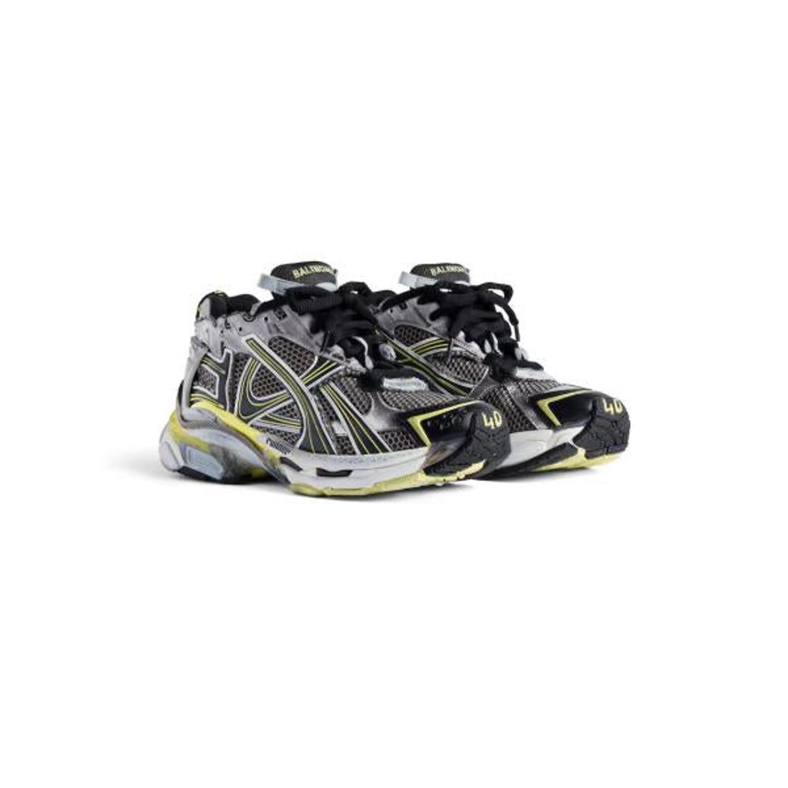 Balenciaga Balenciaga Runner Gradient Sneakers Size US 9 / EU 42 - 2 Thumbnail