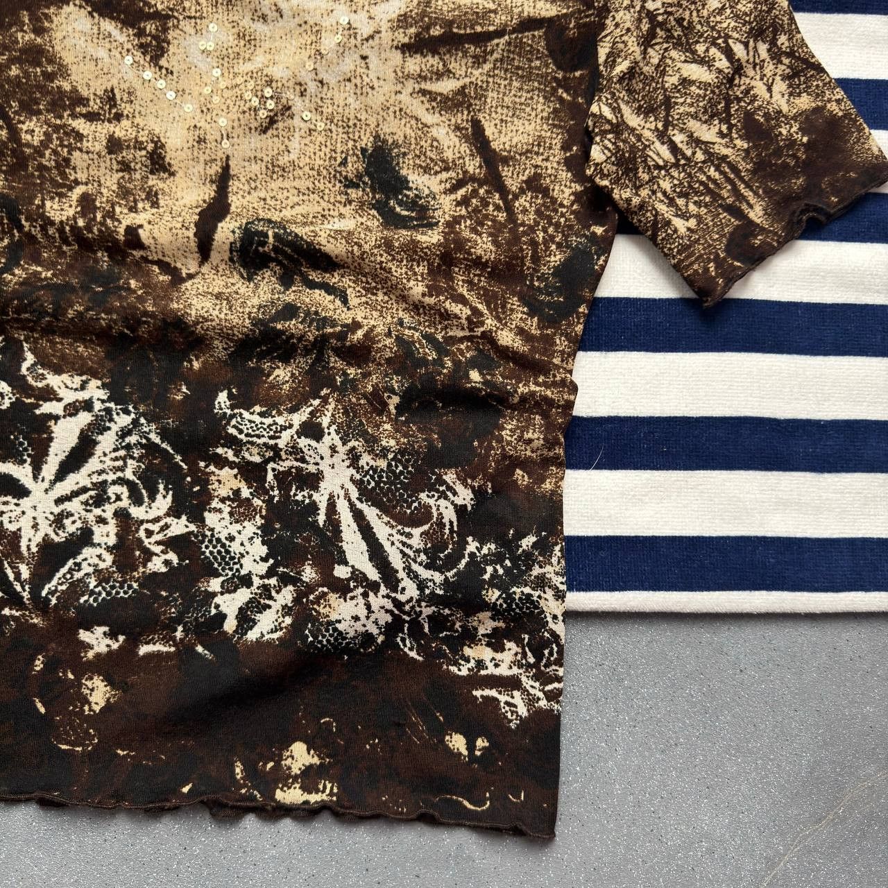 Japanese Brand × Vintage Amazing Vintage Avant Garde T-Shirt Size M / US 6-8 / IT 42-44 - 6 Thumbnail