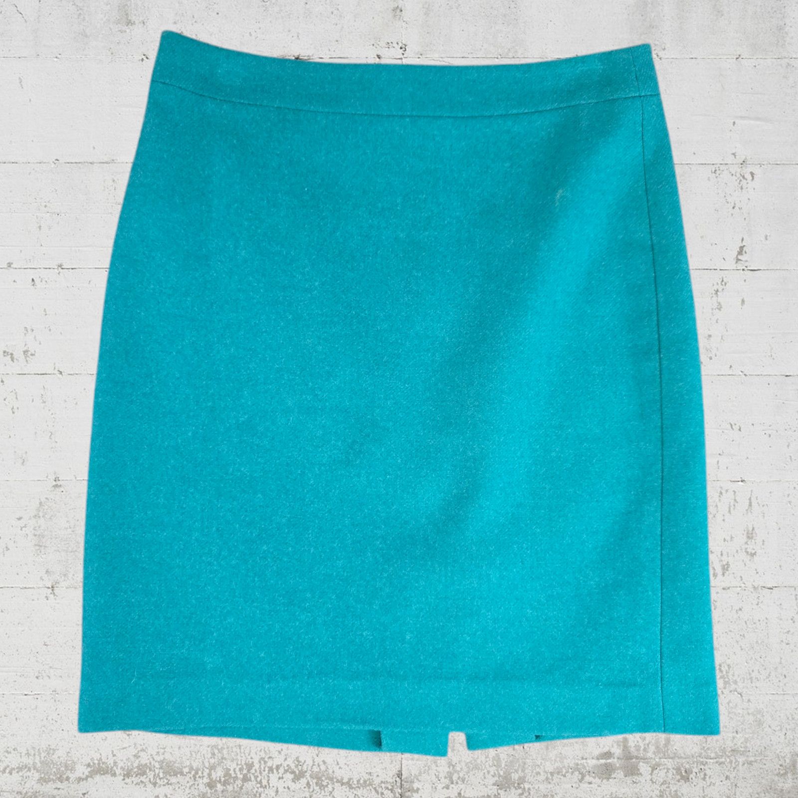 J.Crew J Crew Green Wool Blend Pencil Skirt Size 2 Size 26" / US 2 / IT 38 - 2 Thumbnail