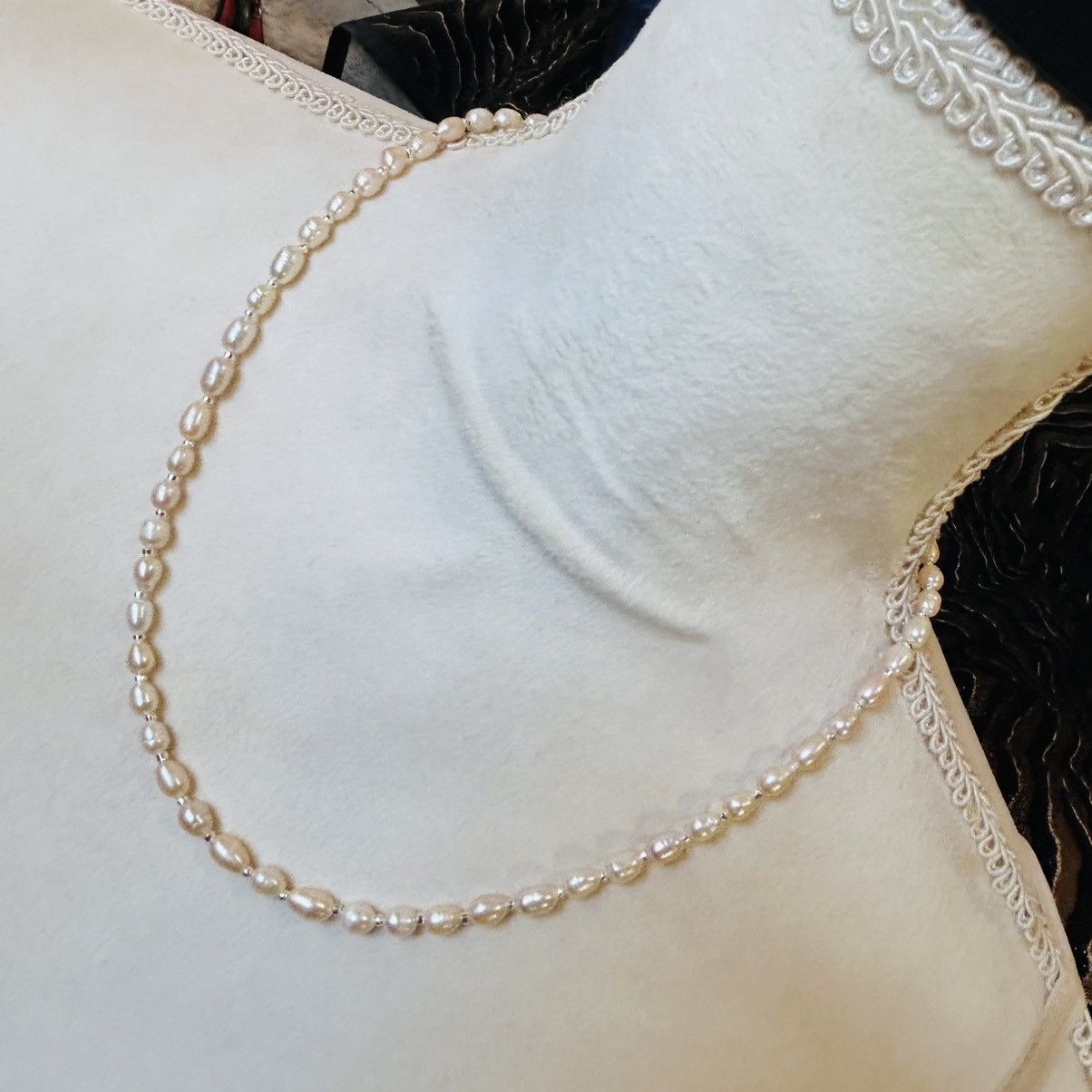 Handmade Handcrafted elegant genuine fresh water pearl necklace Size ONE SIZE - 1 Thumbnail