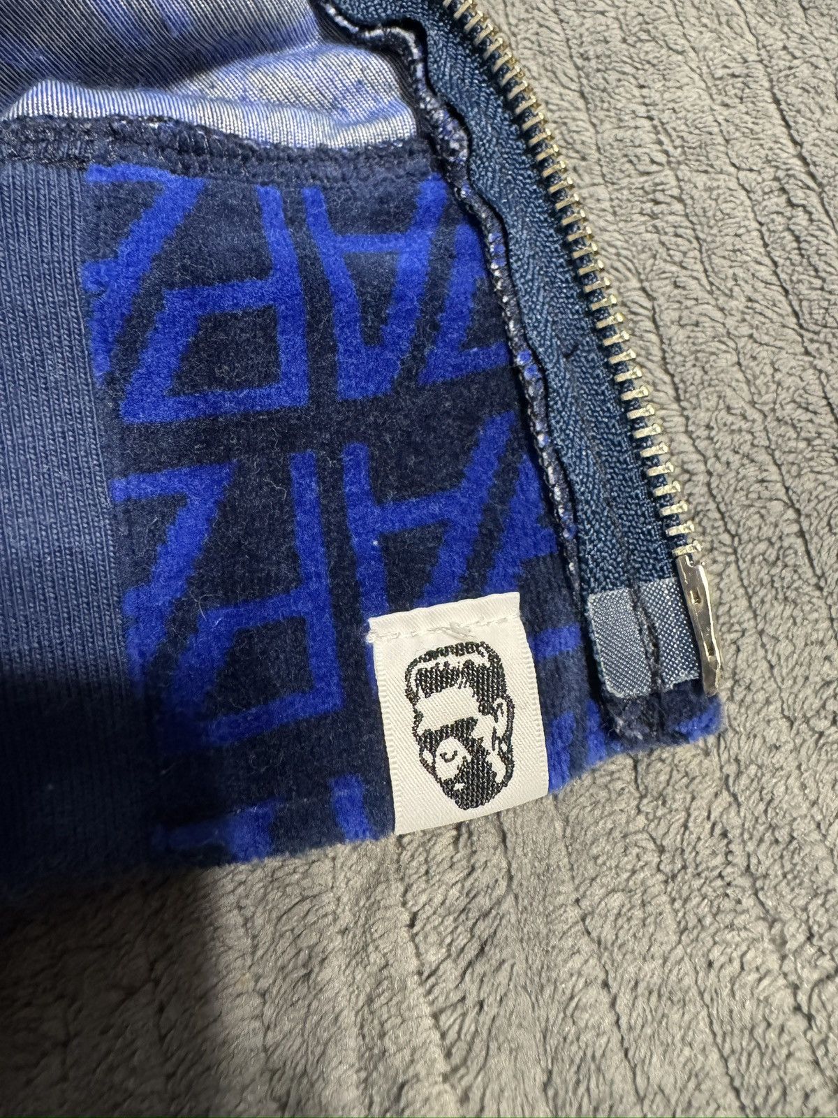 Bape BAPE Logo Monogram Velour Shark Full Zip Hoodie Navy Size L Size US L / EU 52-54 / 3 - 10 Thumbnail