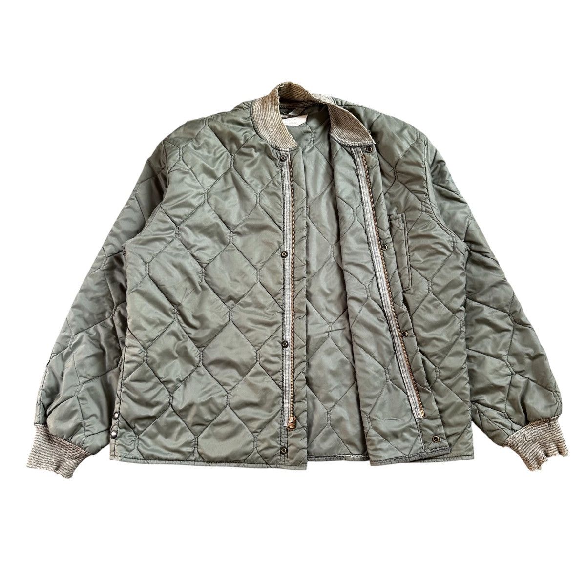 Vintage VTG 1964 US Air Force CWU-9/P Quilted Flying Jacket Liner Size US L / EU 52-54 / 3 - 4 Thumbnail