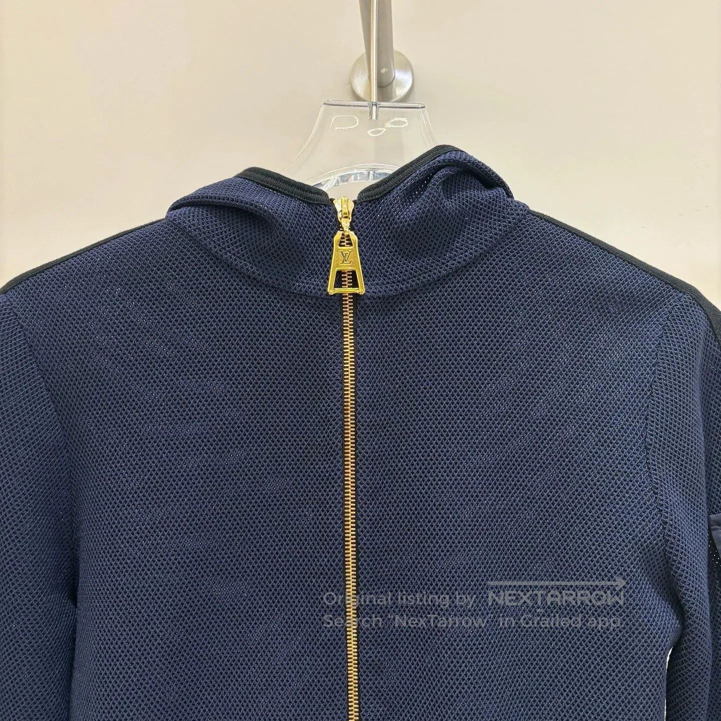 Louis Vuitton Louis Vuitton Logo Hooded Jacket Coat. Size US S / EU 44-46 / 1 - 3 Thumbnail