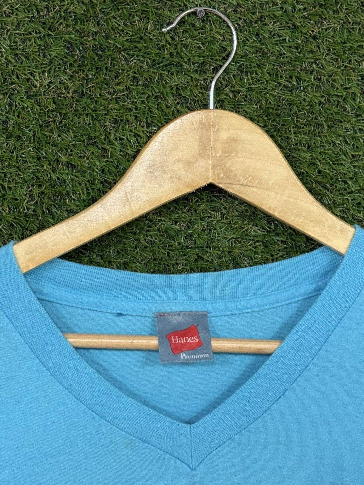 Vintage Vintage Hanes Premium Fred Flintstone Bed Rock Tee Blue Size US M / EU 48-50 / 2 - 3 Thumbnail